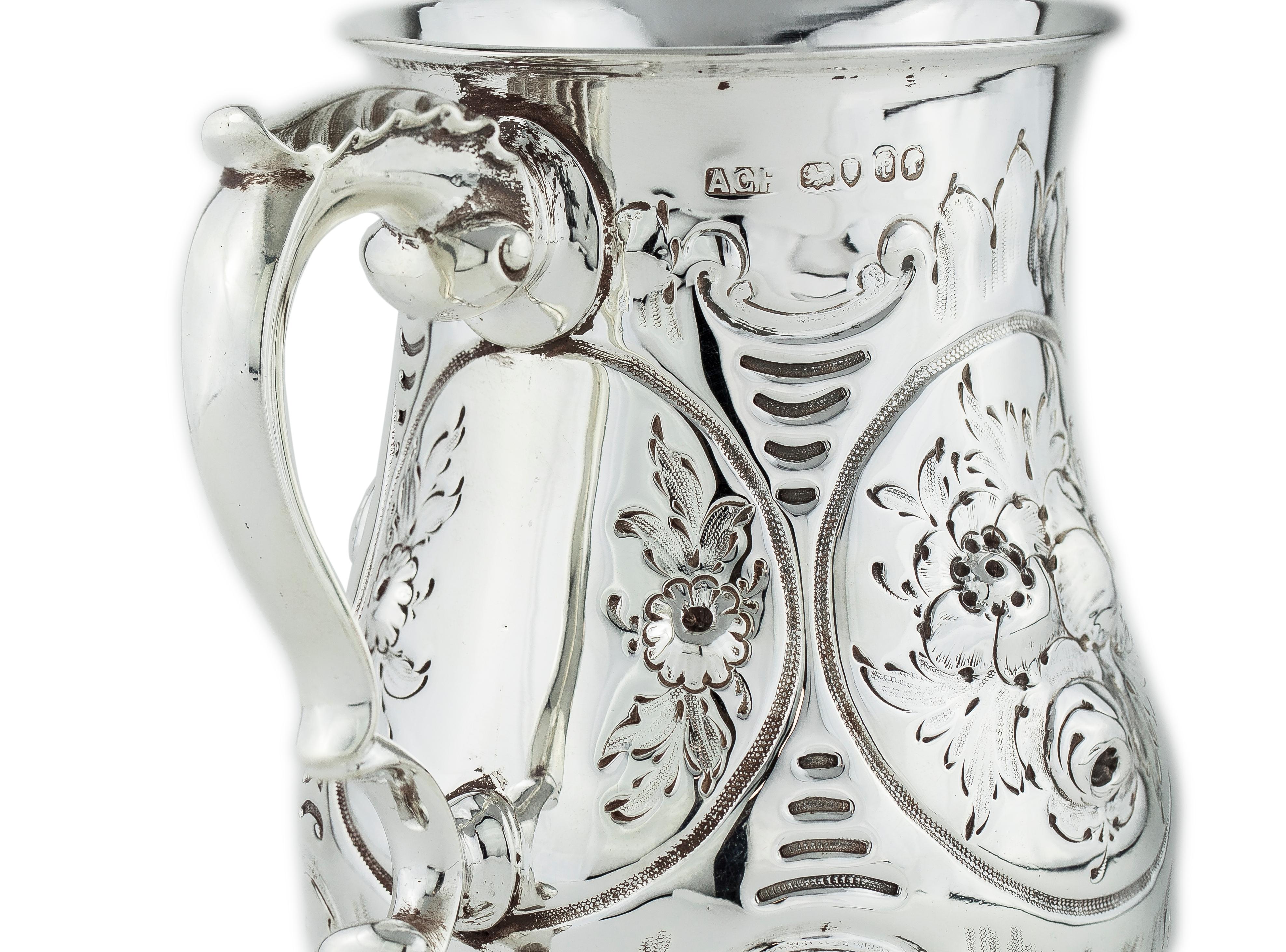 Antique Victorian Sterling Silver Tankard, London, 1861 In Good Condition For Sale In Braintree, GB