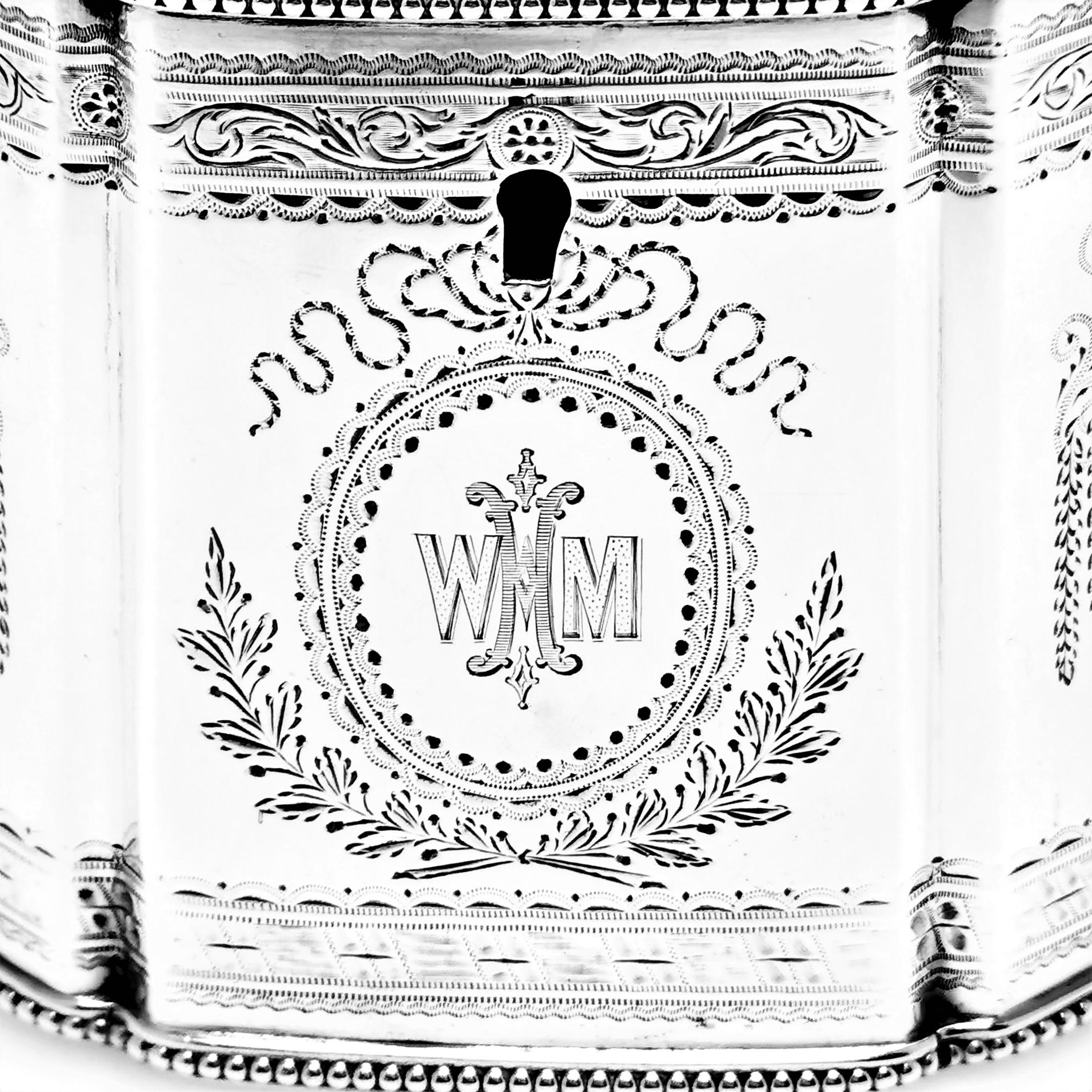 Caja de plata de ley victoriana antigua para el té 1881 siglo XIX en venta