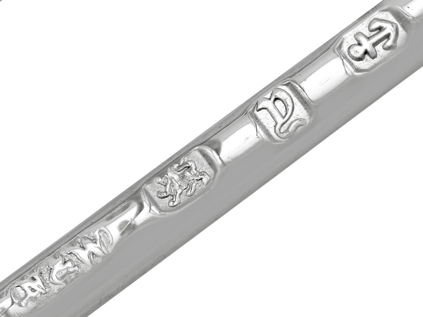 Portabevande musicale vittoriano in argento sterling in vendita 1