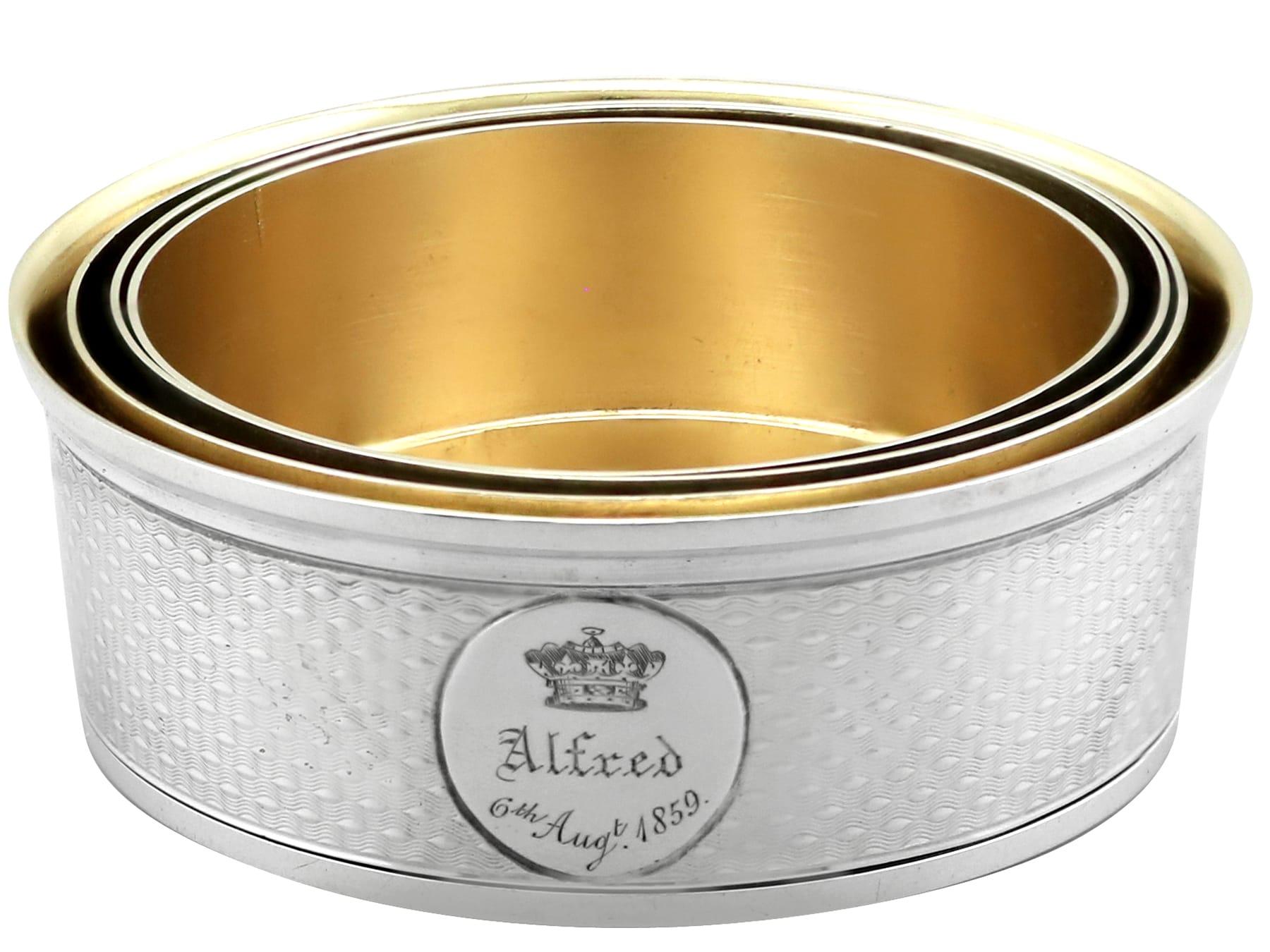 Victorian Sterling Silver Travelling Collapsible Beaker For Sale 3