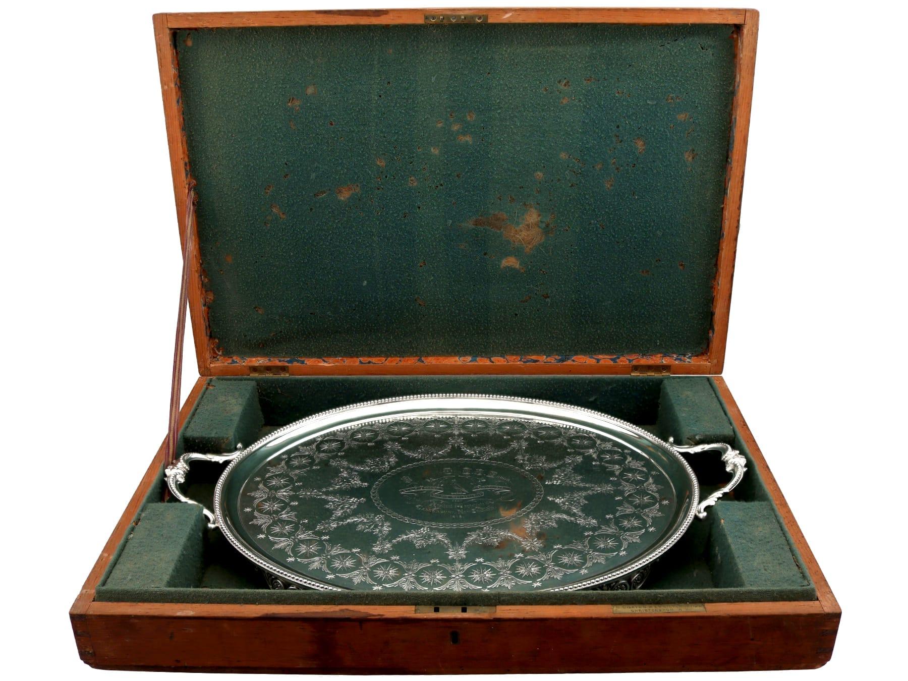 Antikes viktorianisches Tablett aus Sterlingsilber (1870) im Angebot 7