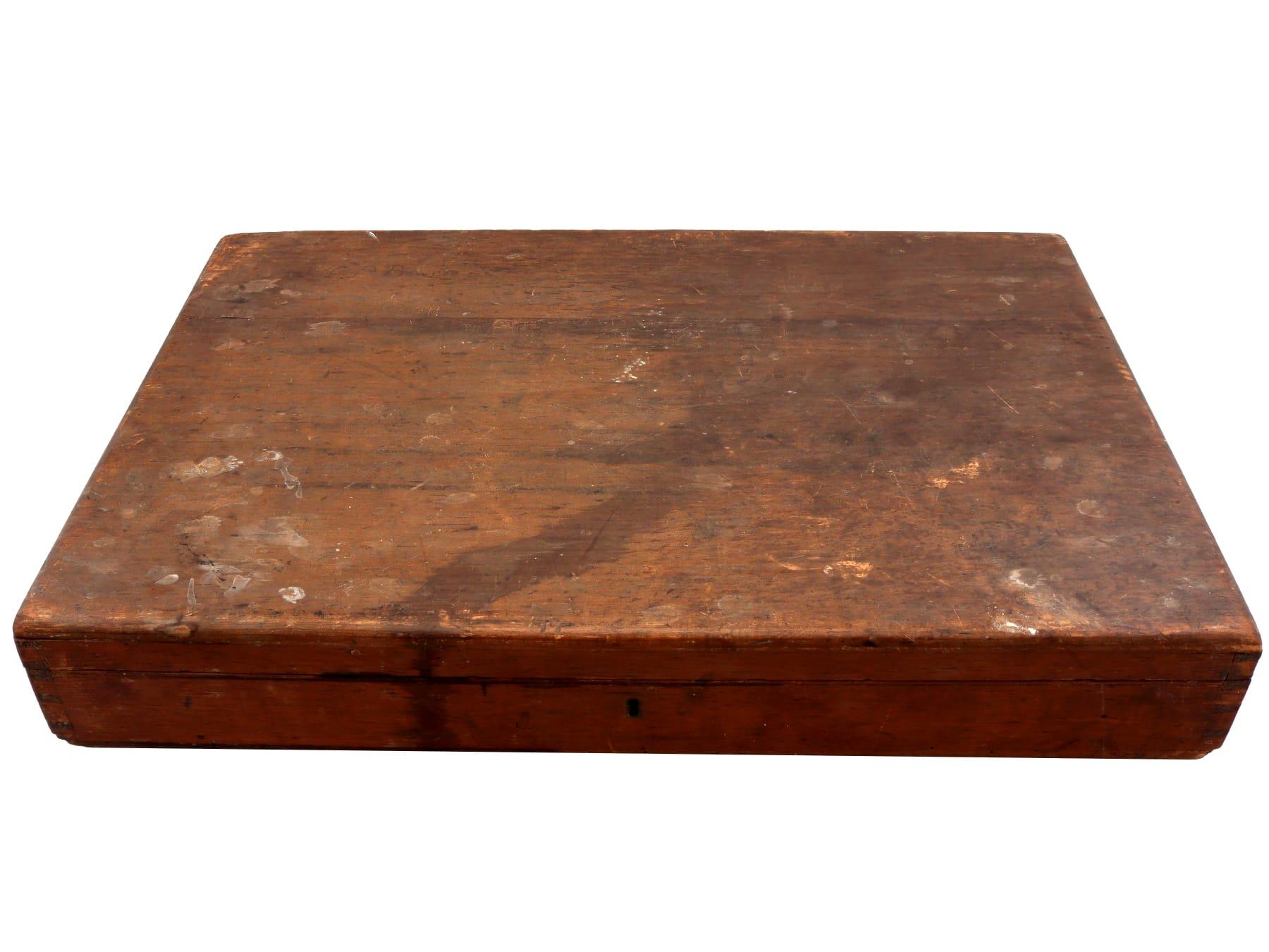 Antikes viktorianisches Tablett aus Sterlingsilber (1870) im Angebot 8