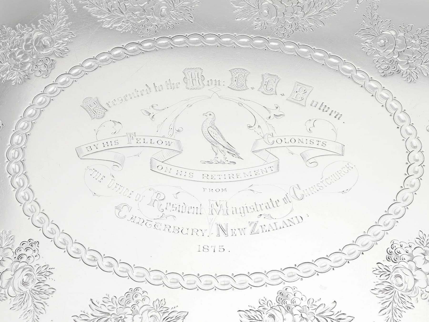 Antikes viktorianisches Tablett aus Sterlingsilber (1870) (Spätes 19. Jahrhundert) im Angebot