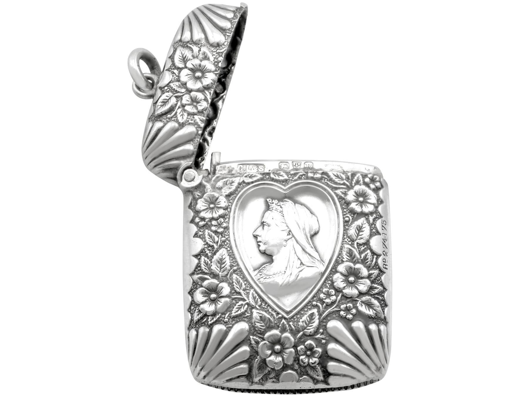 Inizio XX secolo Antico astuccio Vesta vittoriano in argento sterling (1900) in vendita