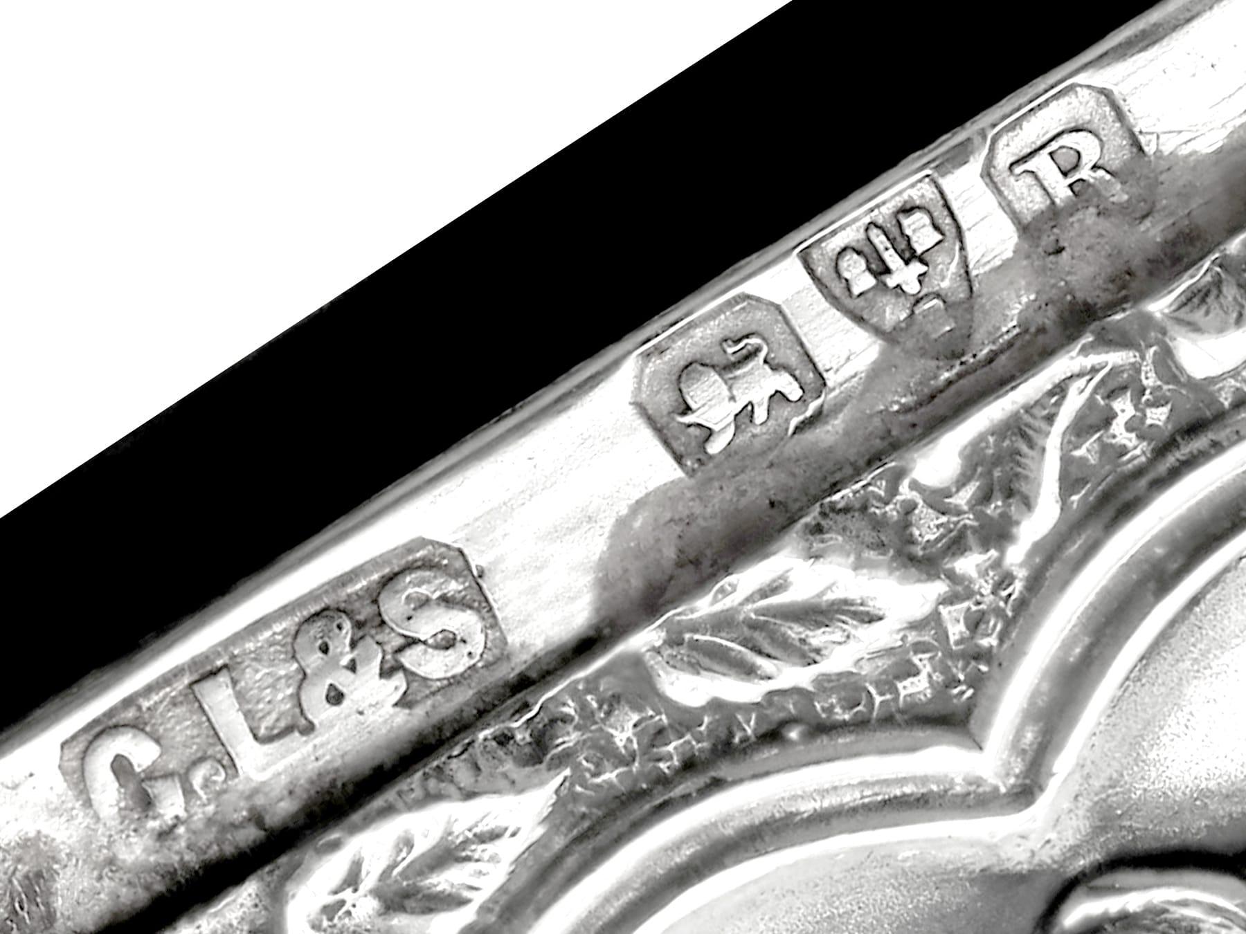 Argento 925 Antico astuccio Vesta vittoriano in argento sterling (1900) in vendita