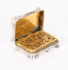 Antique Victorian Sterling Silver Vinaigrette Edward Smith 1884 19th Century
