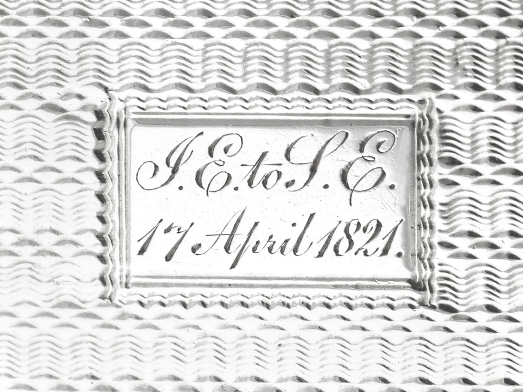 Antigua vinagrera victoriana de plata de ley en venta 3