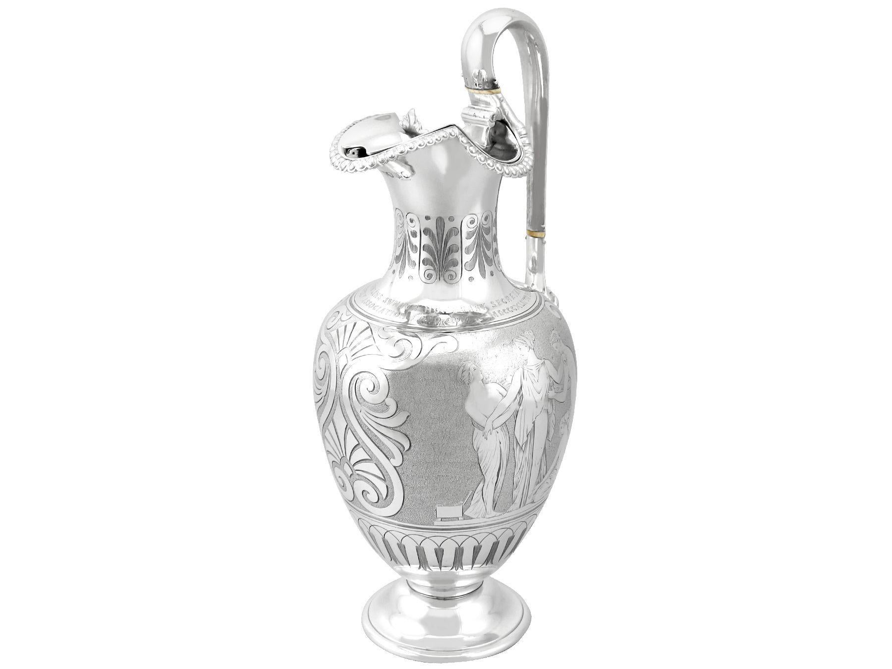 Anglais Pichet à eau/jupe victorien ancien en argent sterling '1847' en vente