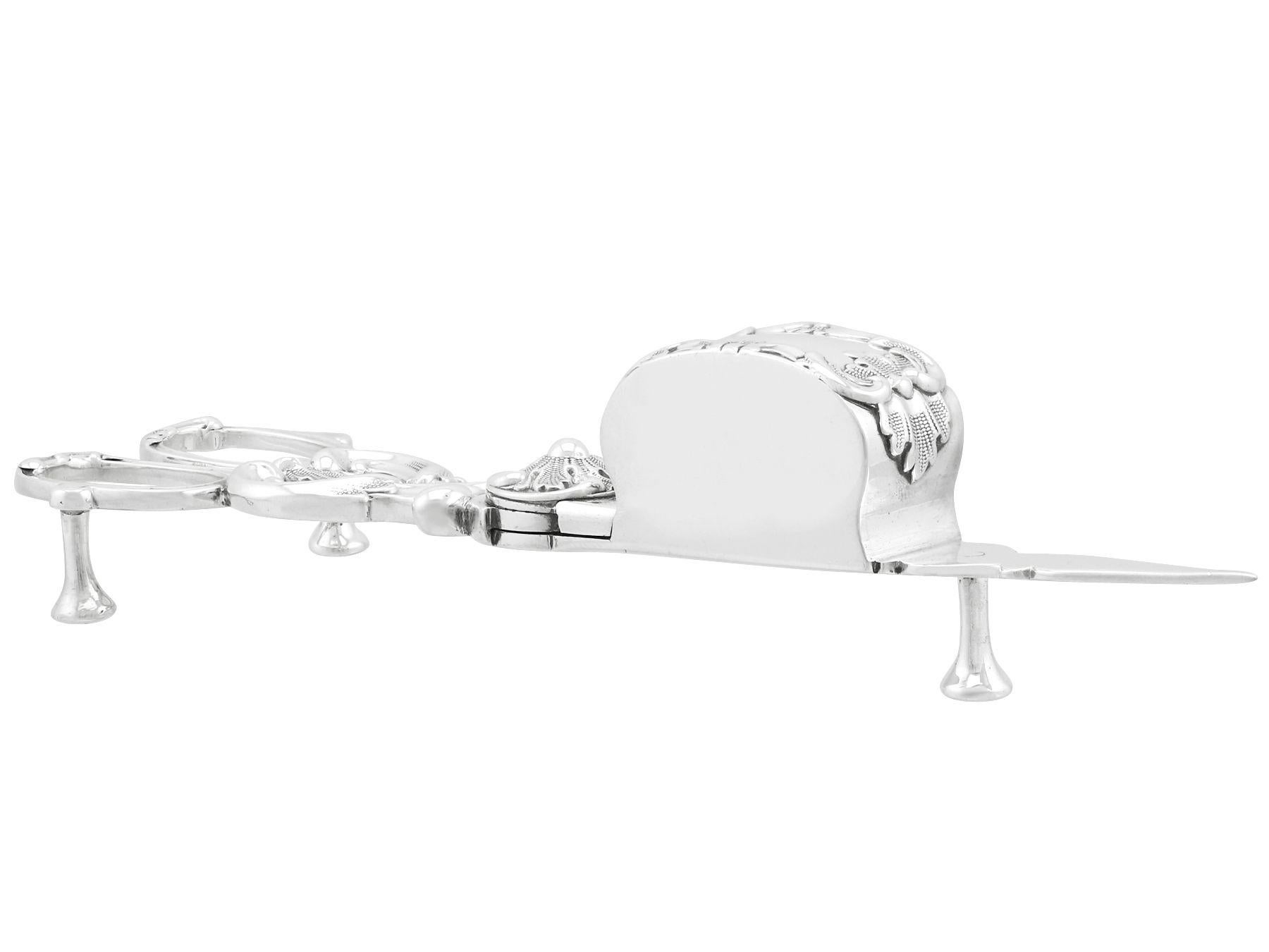 English Antique Victorian Sterling Silver Wick Trimmers For Sale