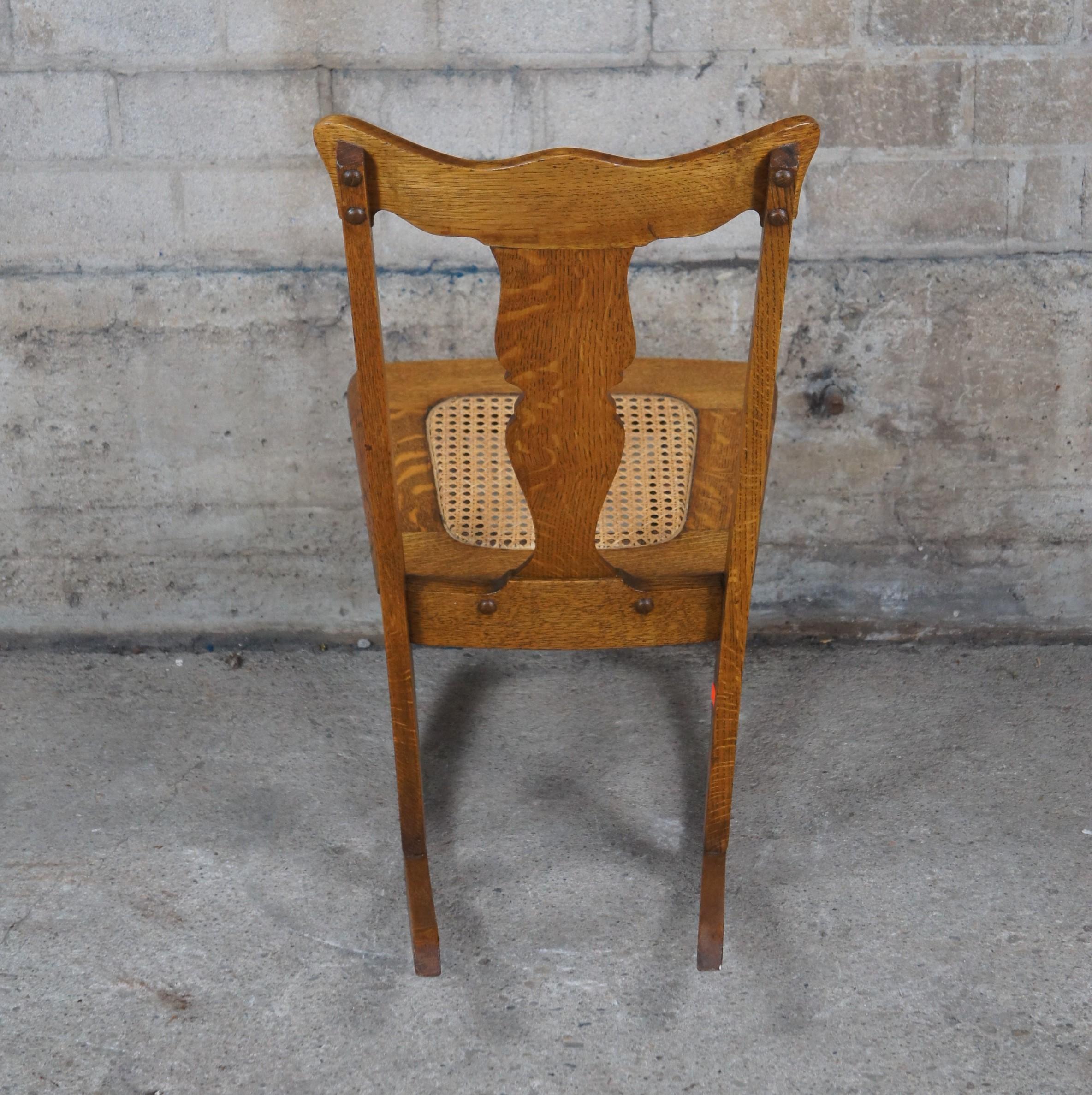 Antique Victorian Stomps Burkhardt Quartersawn Oak Caned Rocker Rocking Chair In Good Condition For Sale In Dayton, OH