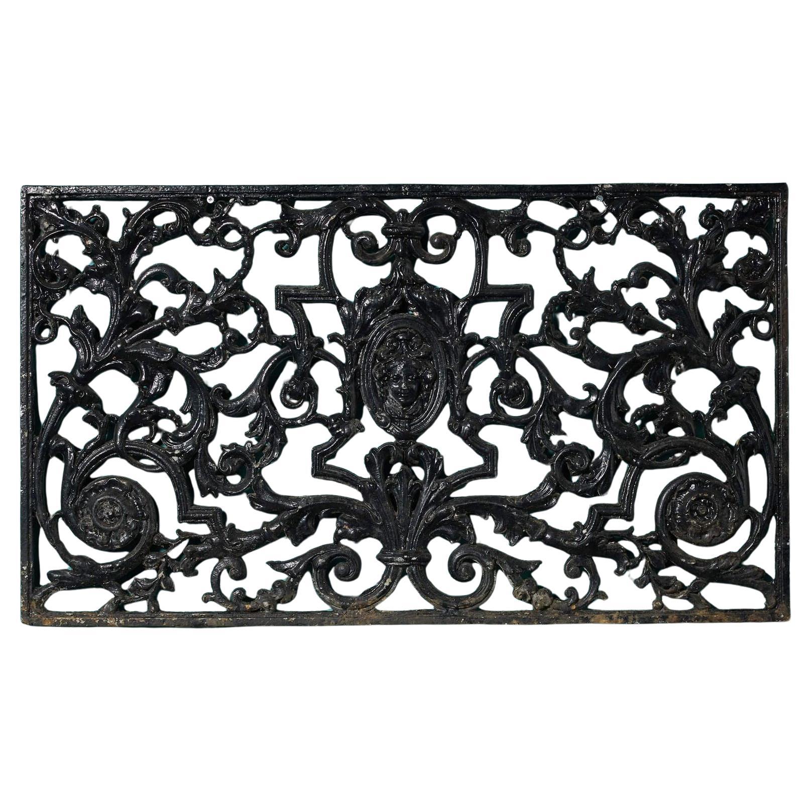 Pannello decorativo in metallo fuso in stile vittoriano antico