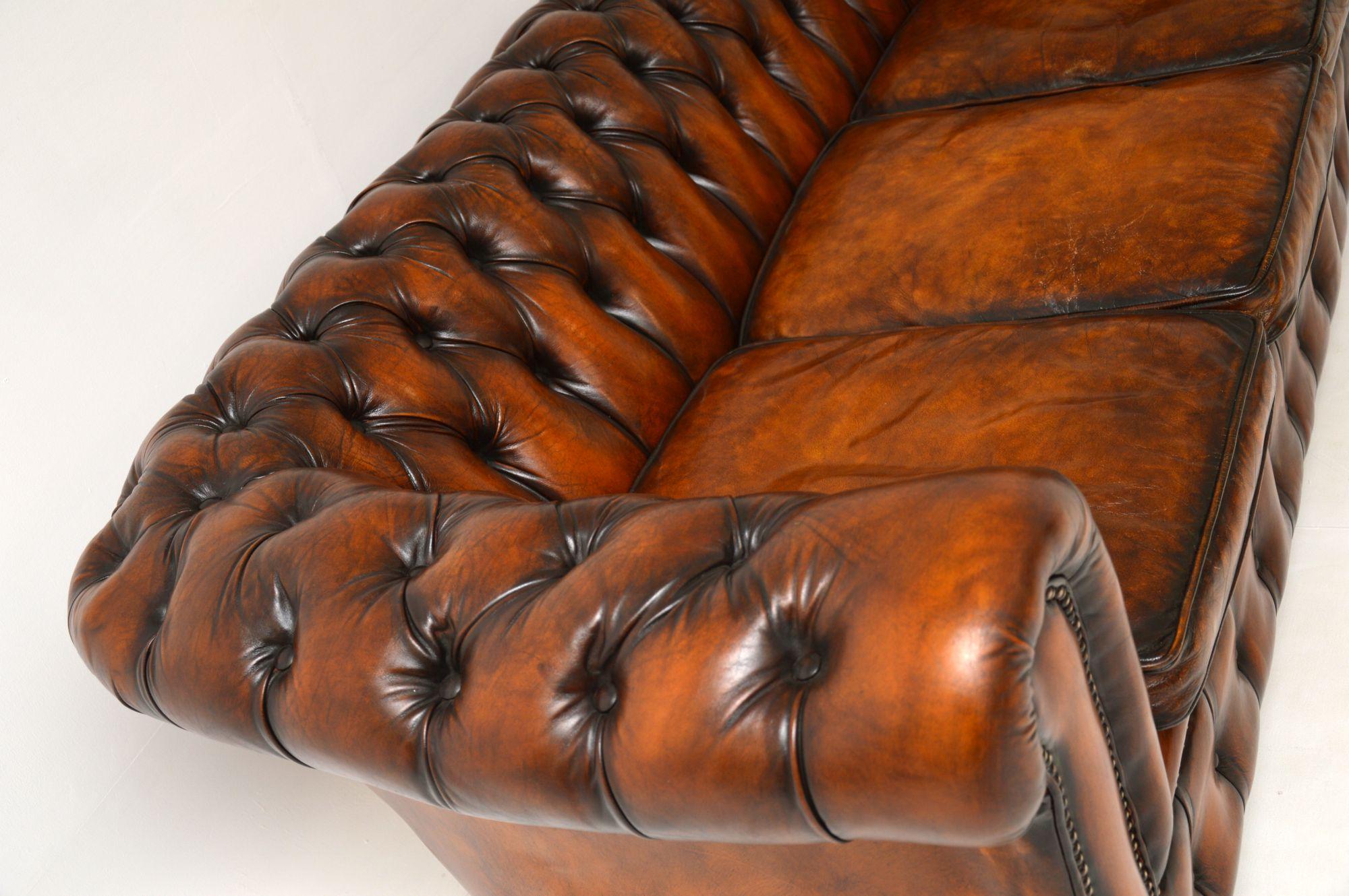Antique Victorian Style Deep Buttoned Leather Chesterfield Sofa In Good Condition In London, GB