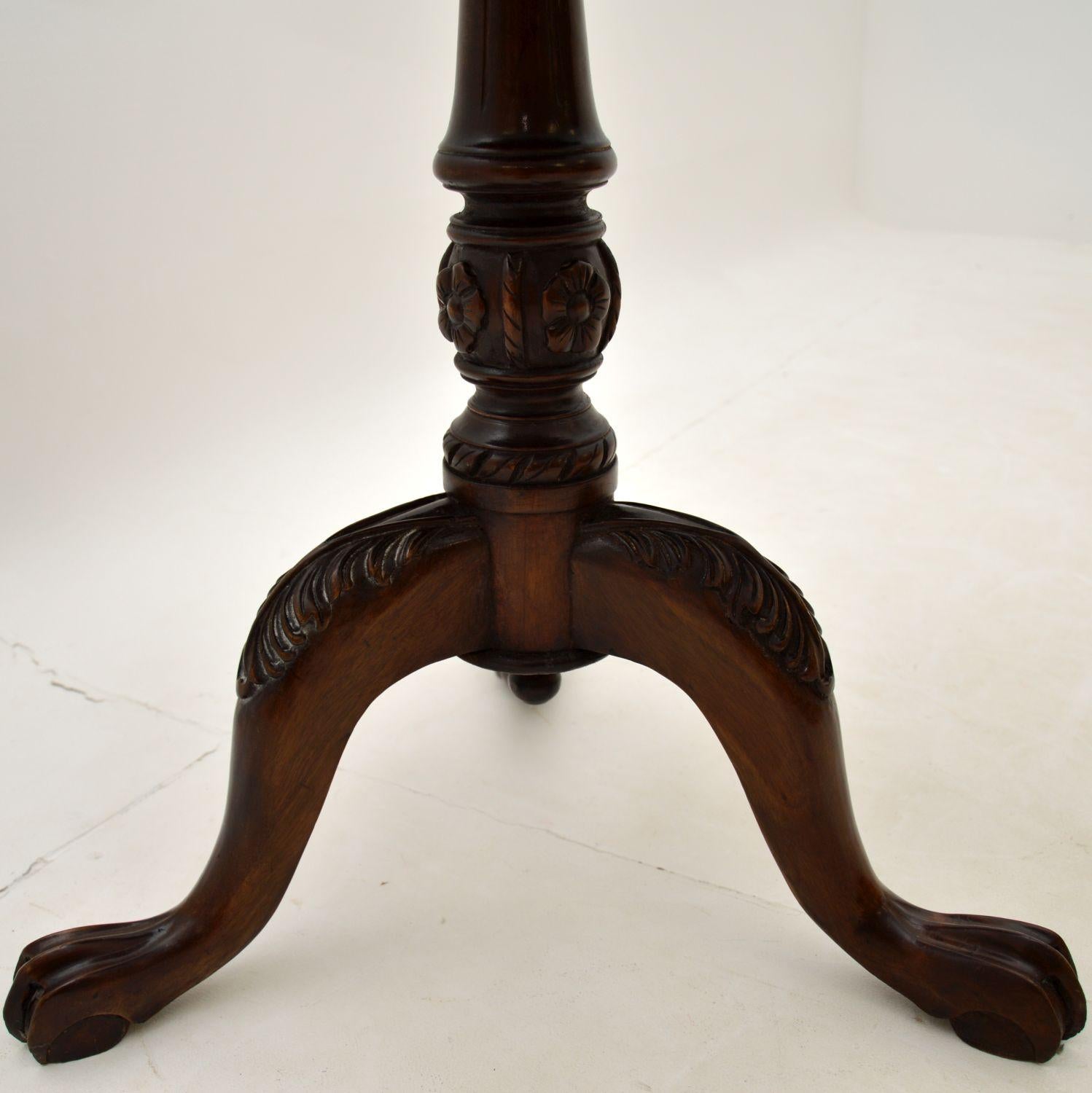 Antique Victorian Style Mahogany Side Table In Good Condition In London, GB
