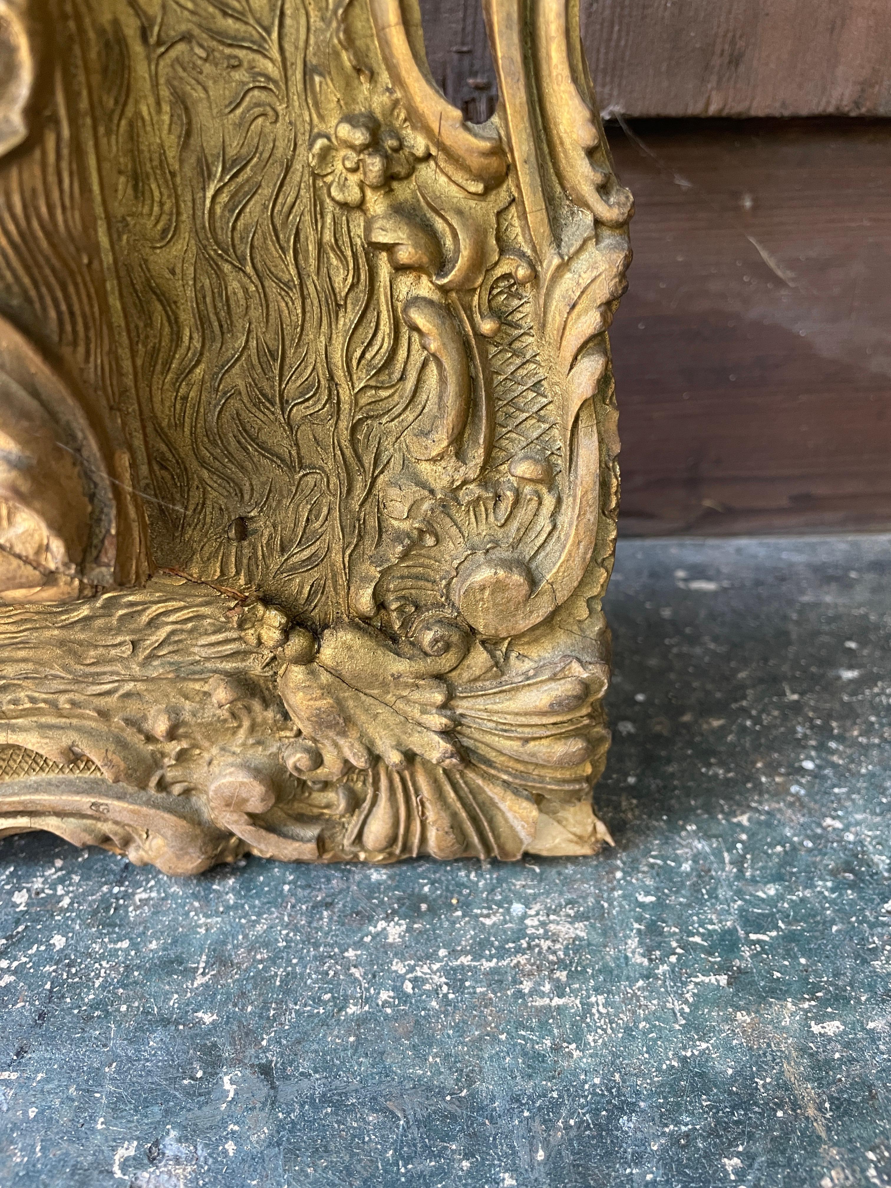 Good vintage condition, showing minimal wear, but there is some. Seems to be in original unrestored condition.

Total H 32.25 x W 28.25 / Made for Artwork H 20 x W 16 in.