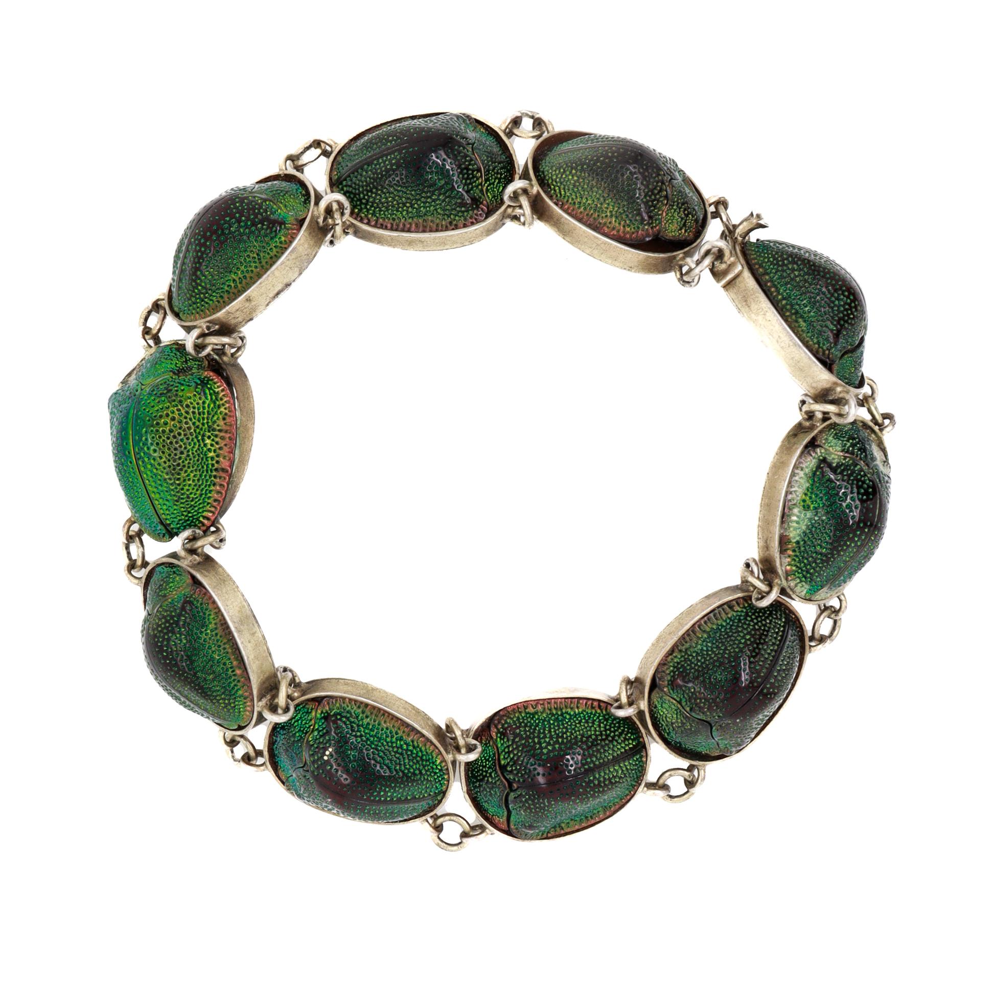 Bracciale d'argento e conchiglia di scarabeo in stile vittoriano antico in vendita 1