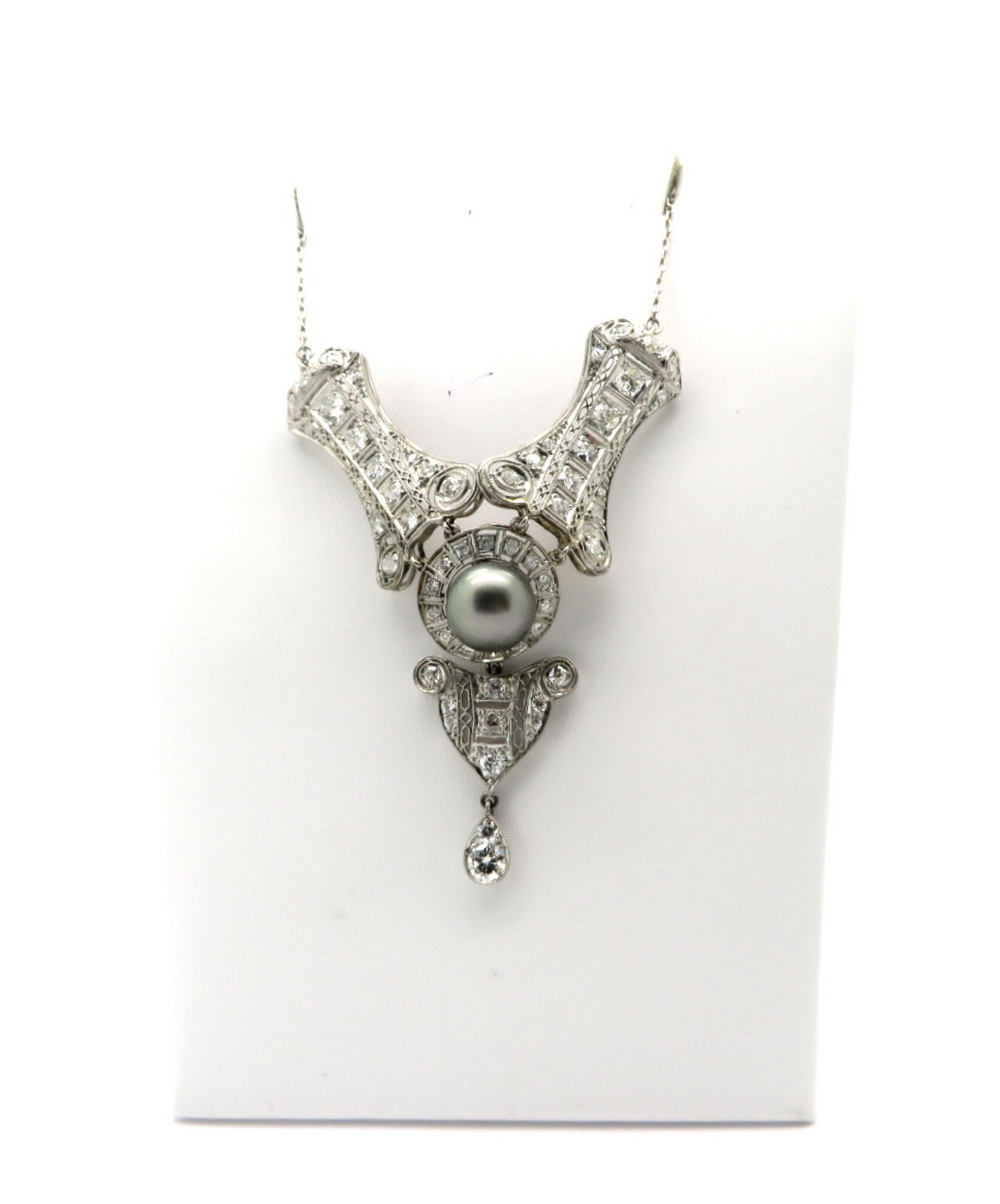 Antique Victorian Style Tahitian Pearl and Diamond Platinum Necklace For Sale 1