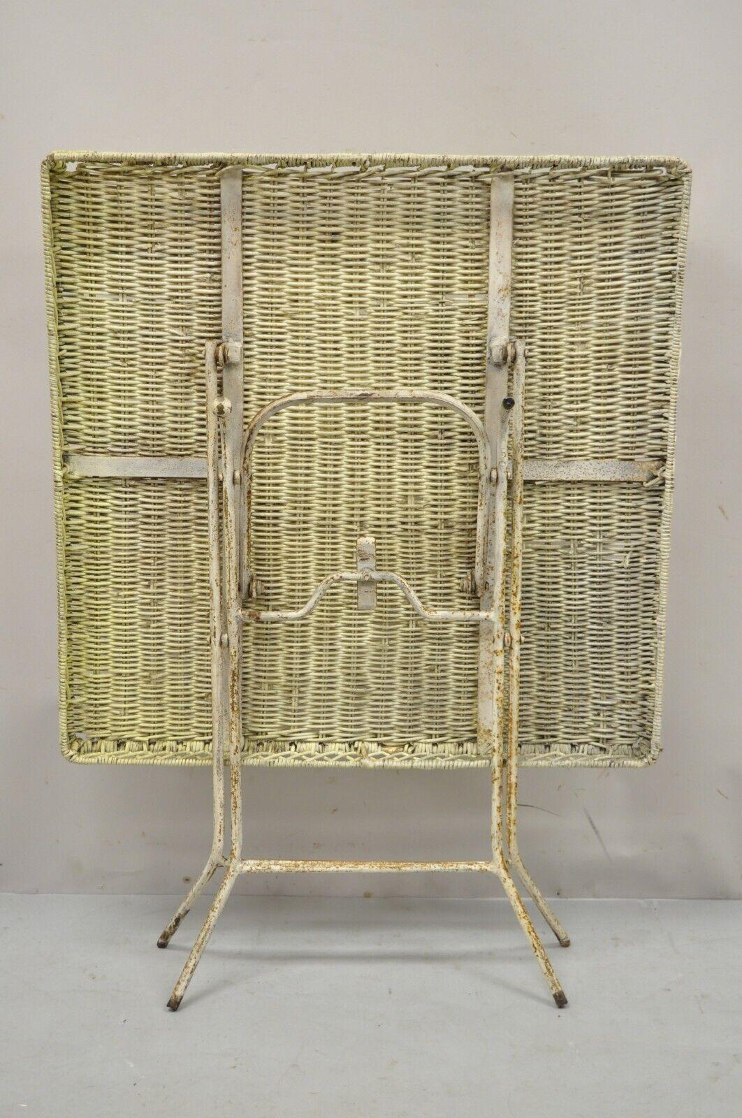 Antique Victorian Style Wrought Iron Folding Card Game Table Wicker Rattan Top In Good Condition For Sale In Philadelphia, PA