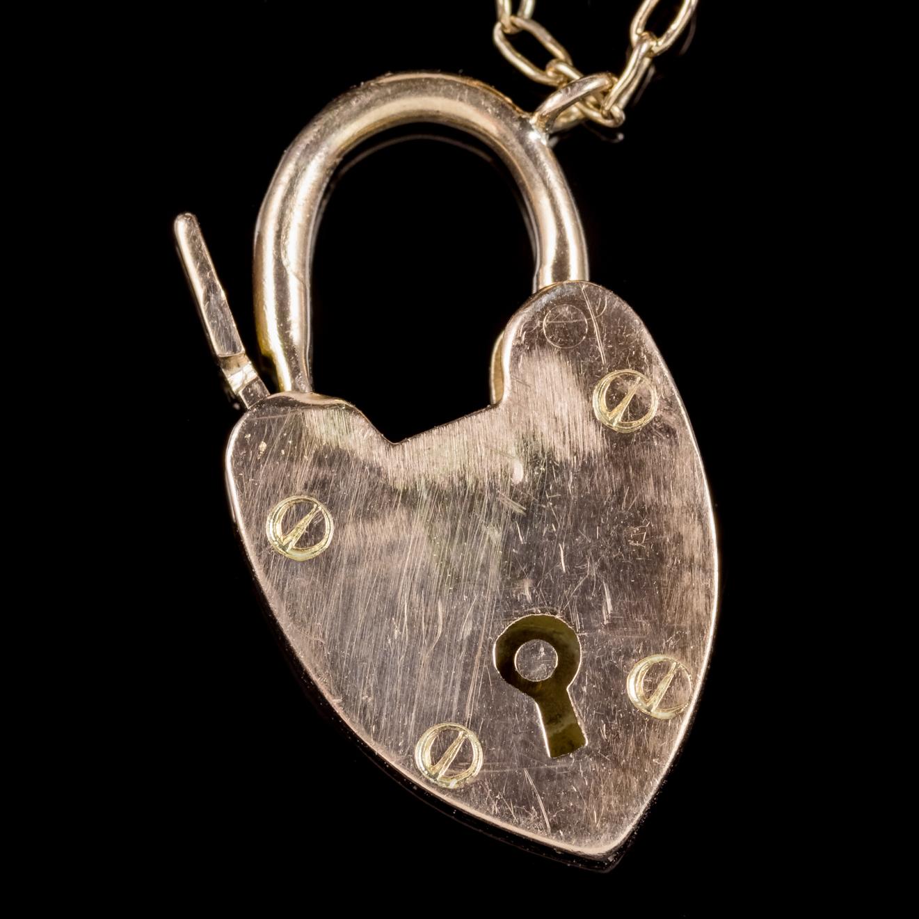 Women's Antique Victorian Suffragette Bracelet 9 Carat Gold Heart Padlock Dated 1903 For Sale