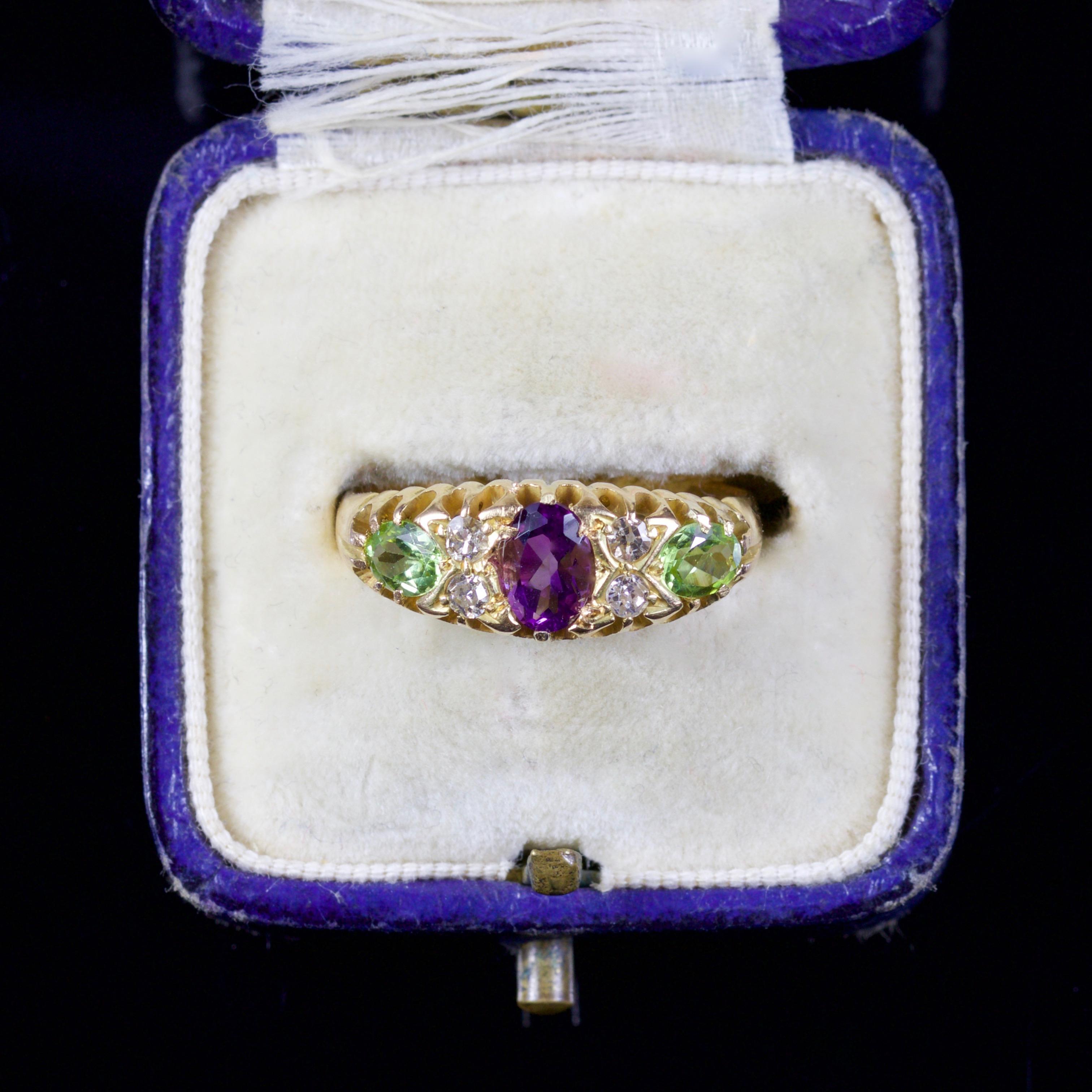 Antique Victorian Suffragette Ring Dated 18 Carat Chester, 1915 3