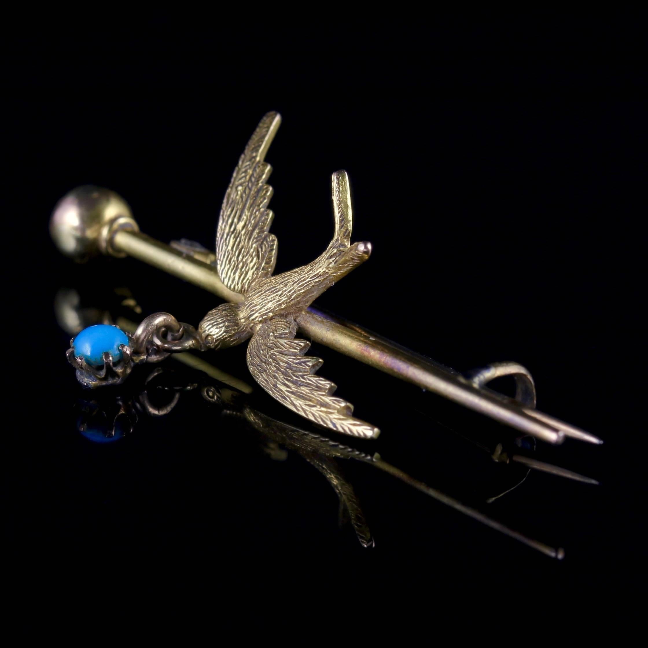 Antique Victorian Swallow Brooch Turquoise 15 Carat Gold, circa 1900 In Excellent Condition For Sale In Lancaster, Lancashire