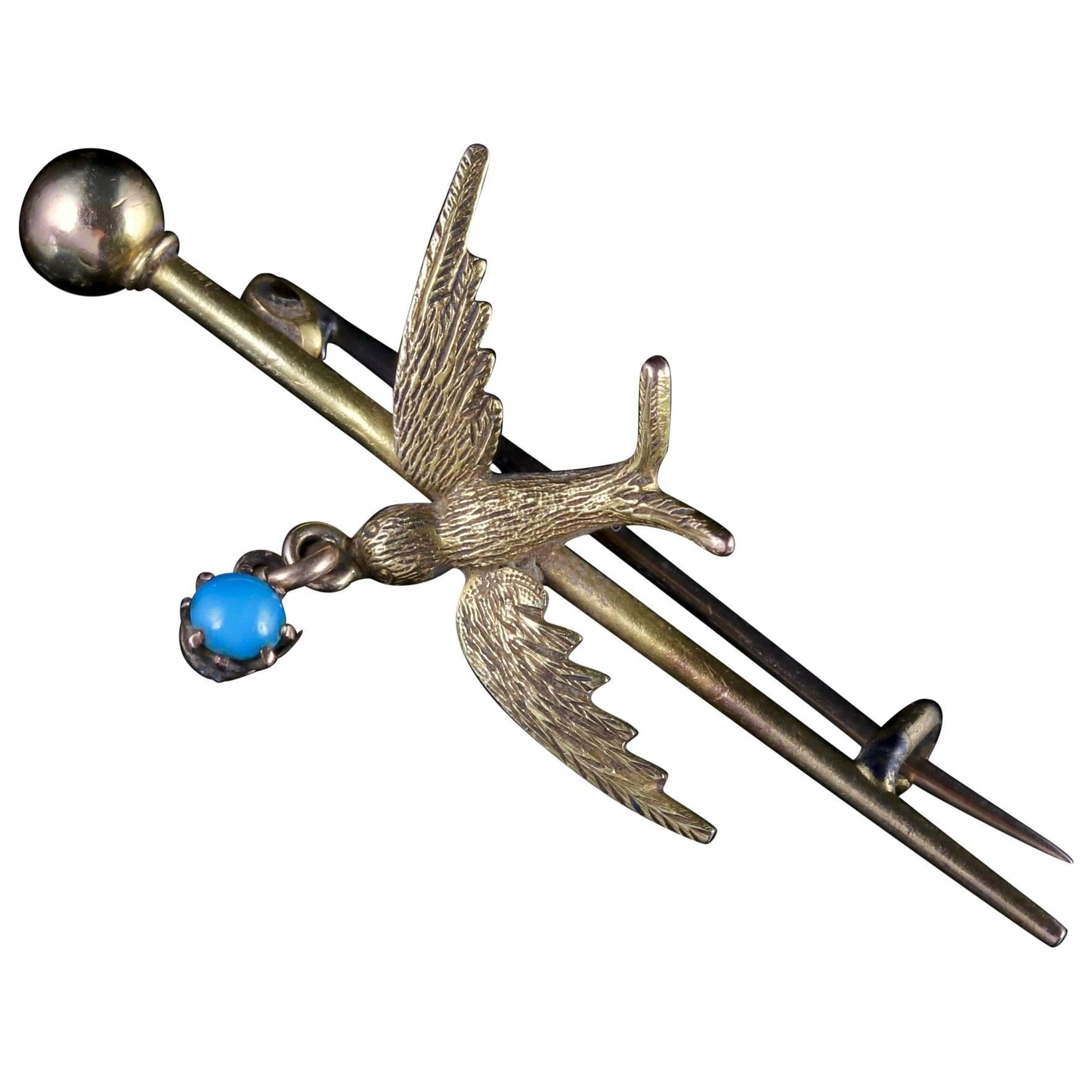 Antique Victorian Swallow Brooch Turquoise 15 Carat Gold, circa 1900 For Sale