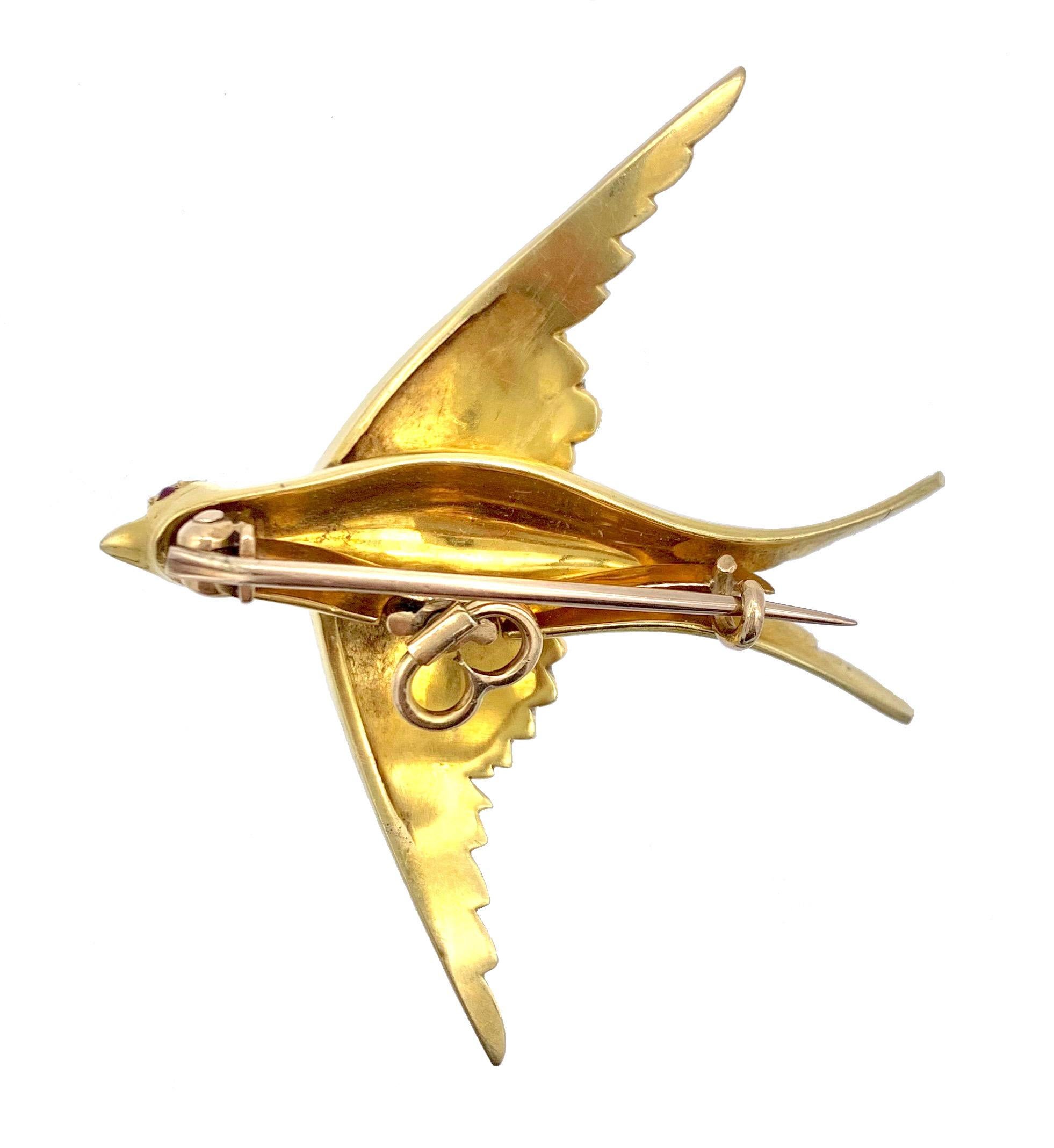 Women's Antique Victorian Swallow in Flight Bird Oriental Pearls 14 Karat Gold Brooch For Sale