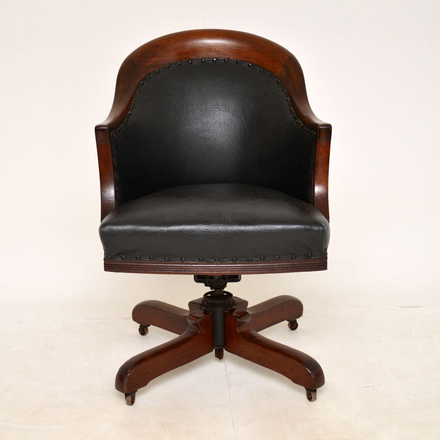 A fantastic original antique Victorian period desk chair with a solid wood frame. This was made in England, it dates from around the 1880-1900’s.

The quality is amazing, this is a great size and is very comfortable. It swivels smoothly, rolls on