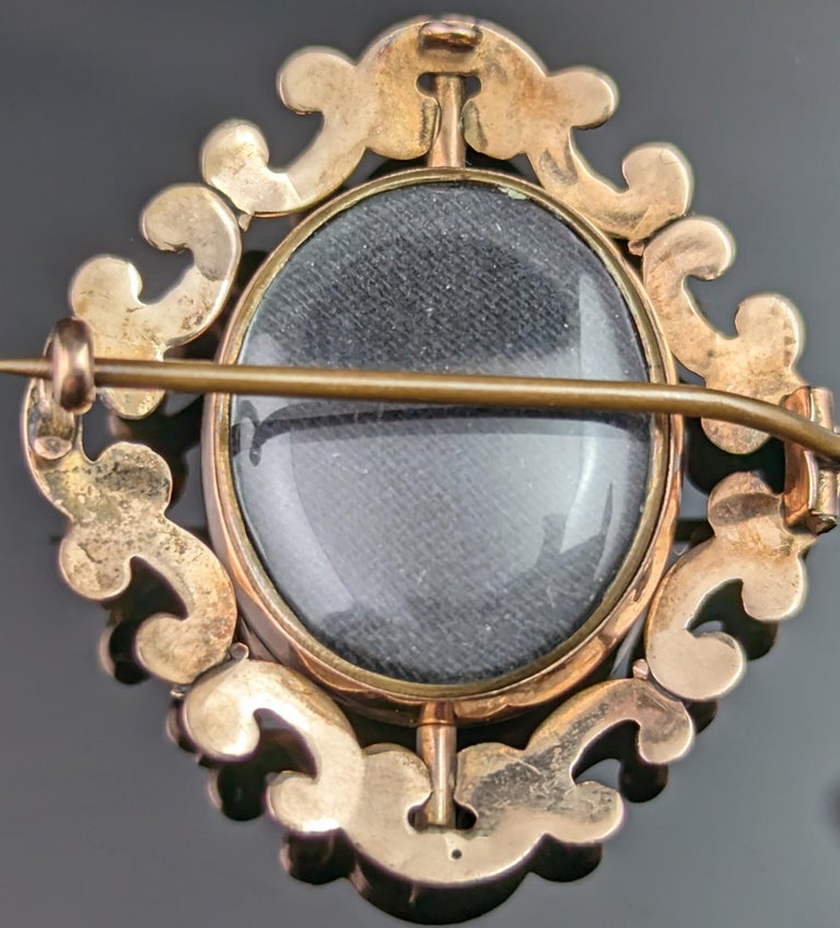 Antique Victorian Swivel Mourning brooch, 9k Rose gold  For Sale 2