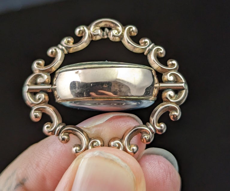 Antique Victorian Swivel Mourning brooch, 9k Rose gold  For Sale 3