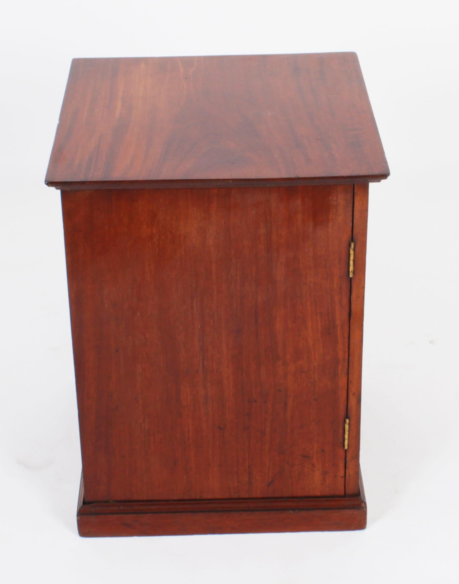 Mid-19th Century Antique Victorian Table Top Jewellery Collectors Cabinet 19th C For Sale