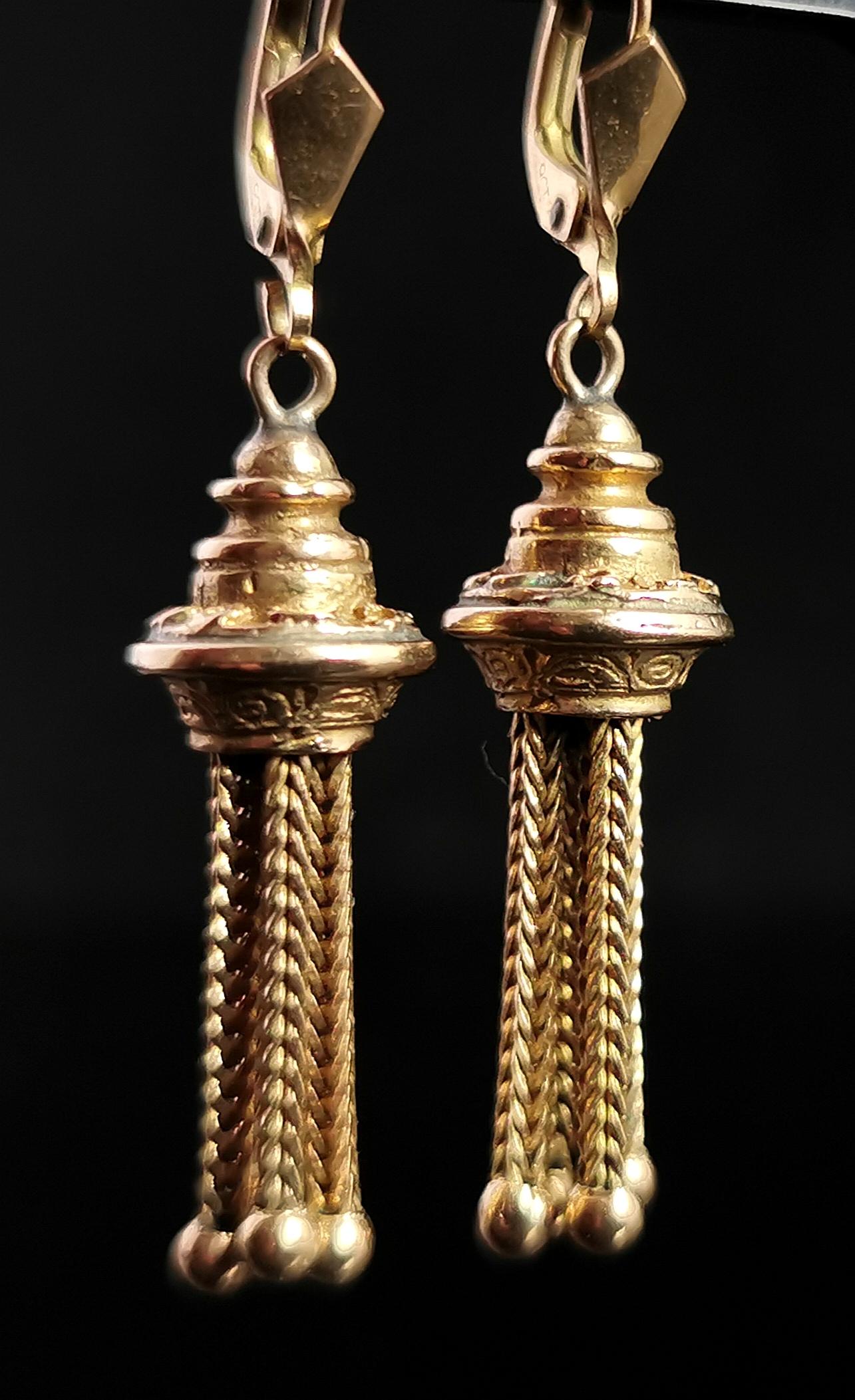 Antique Victorian Tassel Earrings, 9 Karat Yellow Gold, Dangly Earrings In Fair Condition In NEWARK, GB