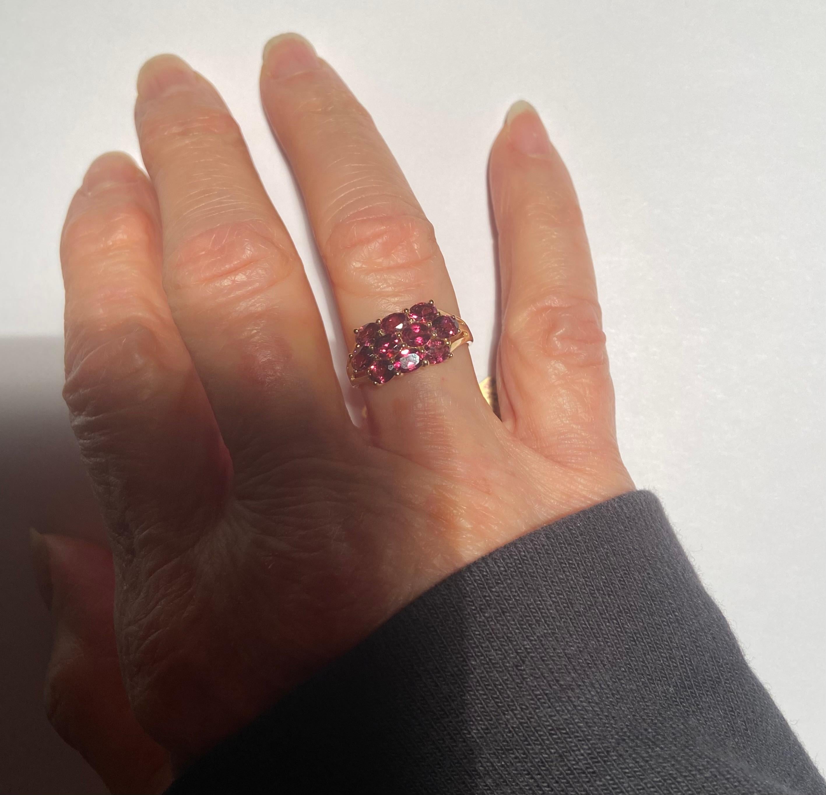Antique Victorian Three Row Garnet Ring In Excellent Condition For Sale In Stamford, CT