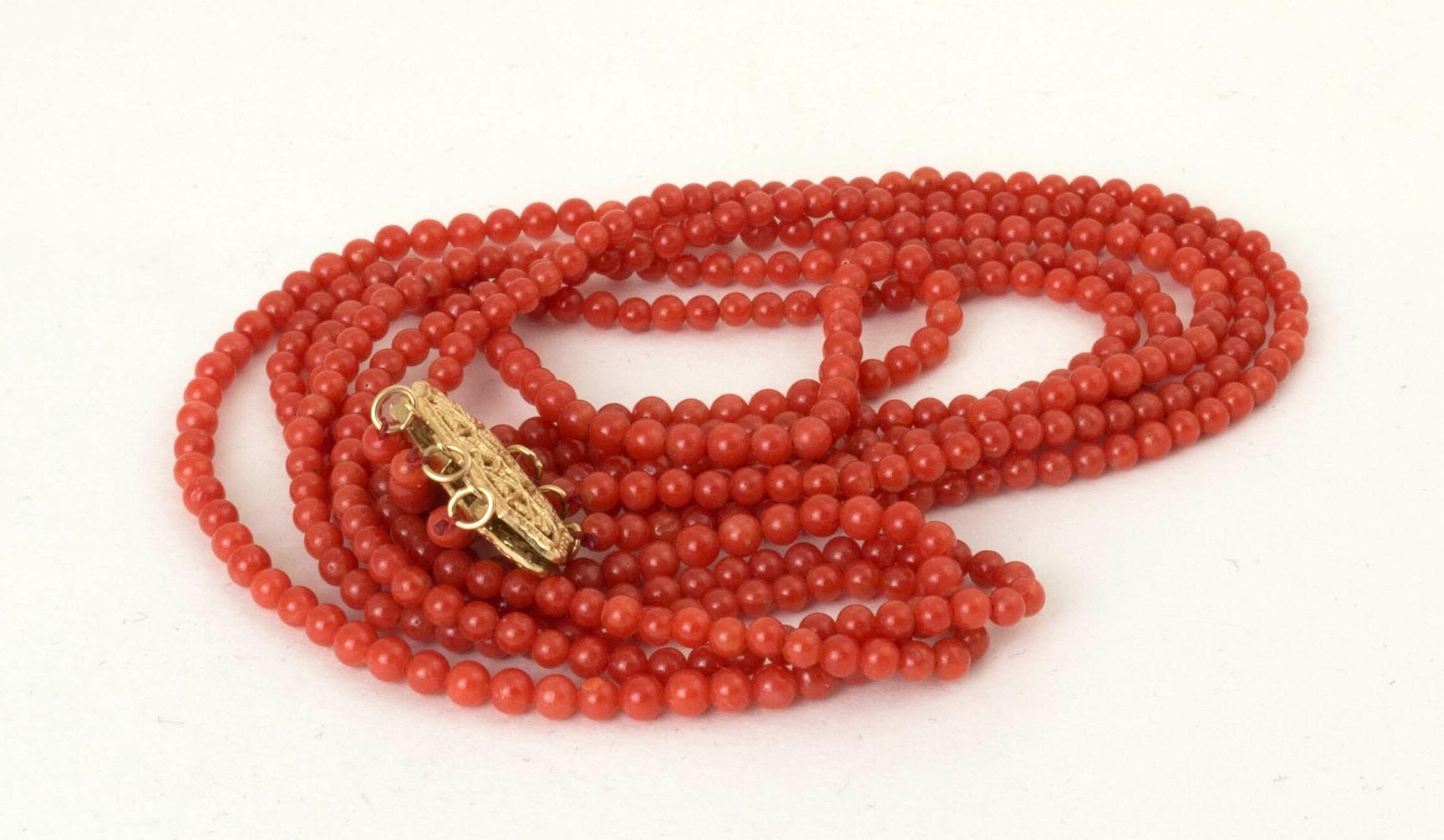 Women's Antique Victorian Three Strands Red Orange Natural Coral Necklace 14 Karat Clasp
