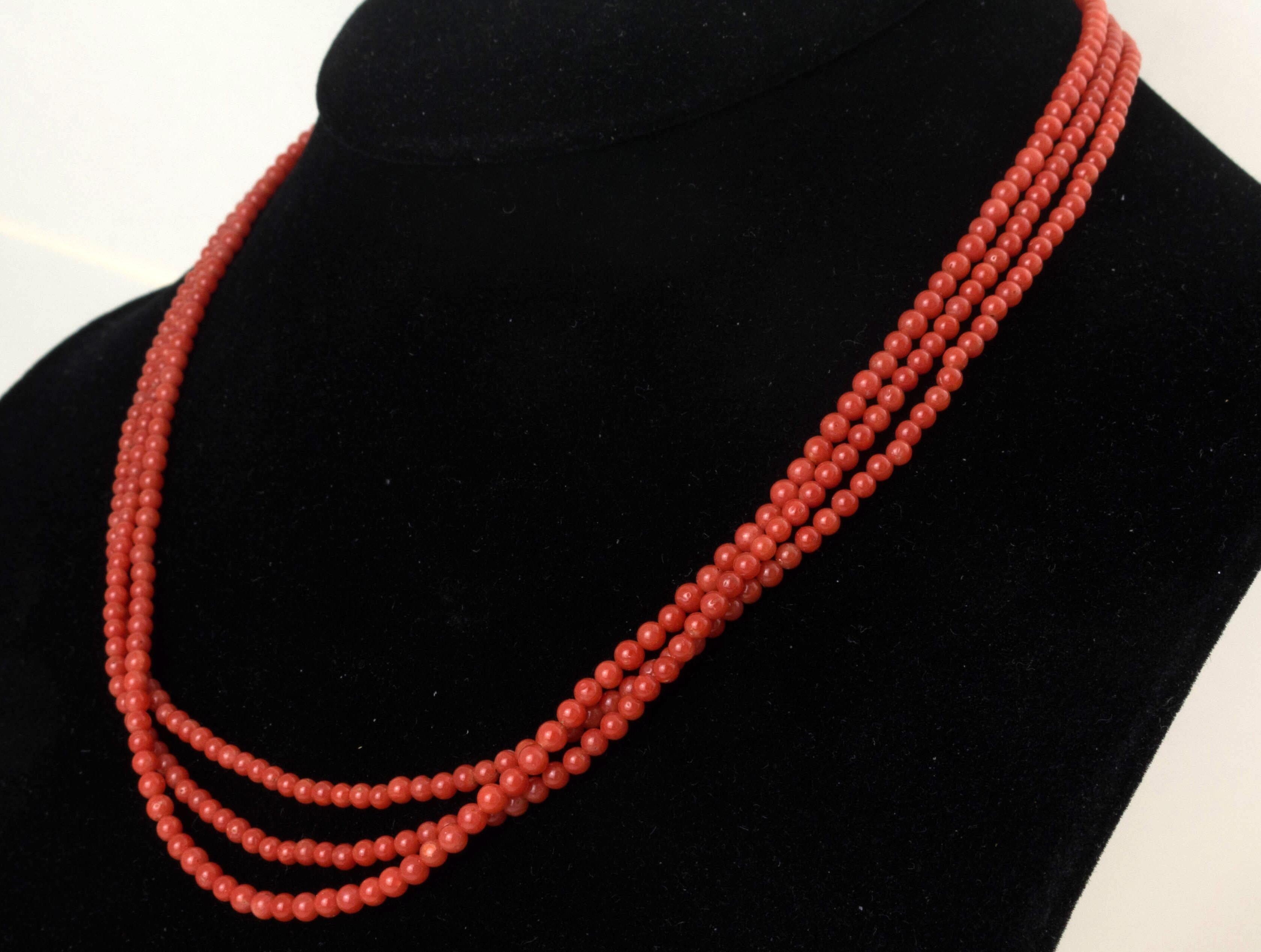 Antique Victorian Three Strands Red Orange Natural Coral Necklace 14 Karat Clasp 2