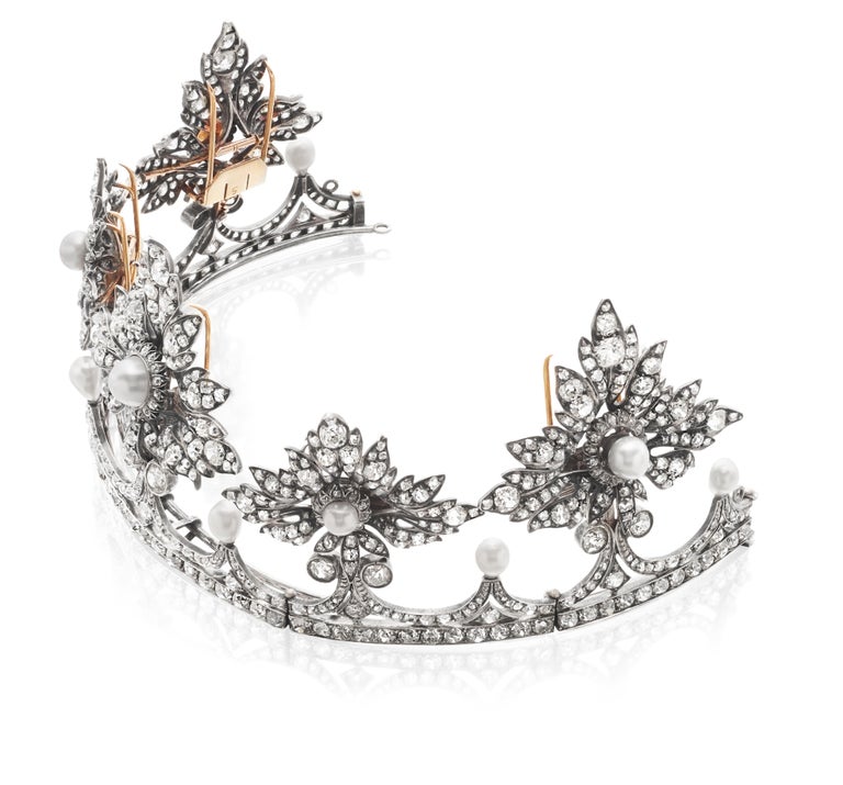 Famous Tiara with amazing provenance comes to the market.
Brought to public awareness in recent times on the head of the beautiful Kendall Jenner, this stunning Antique Victorian Tiara once was the property of the Dukes of Alcudia and Sueca, three