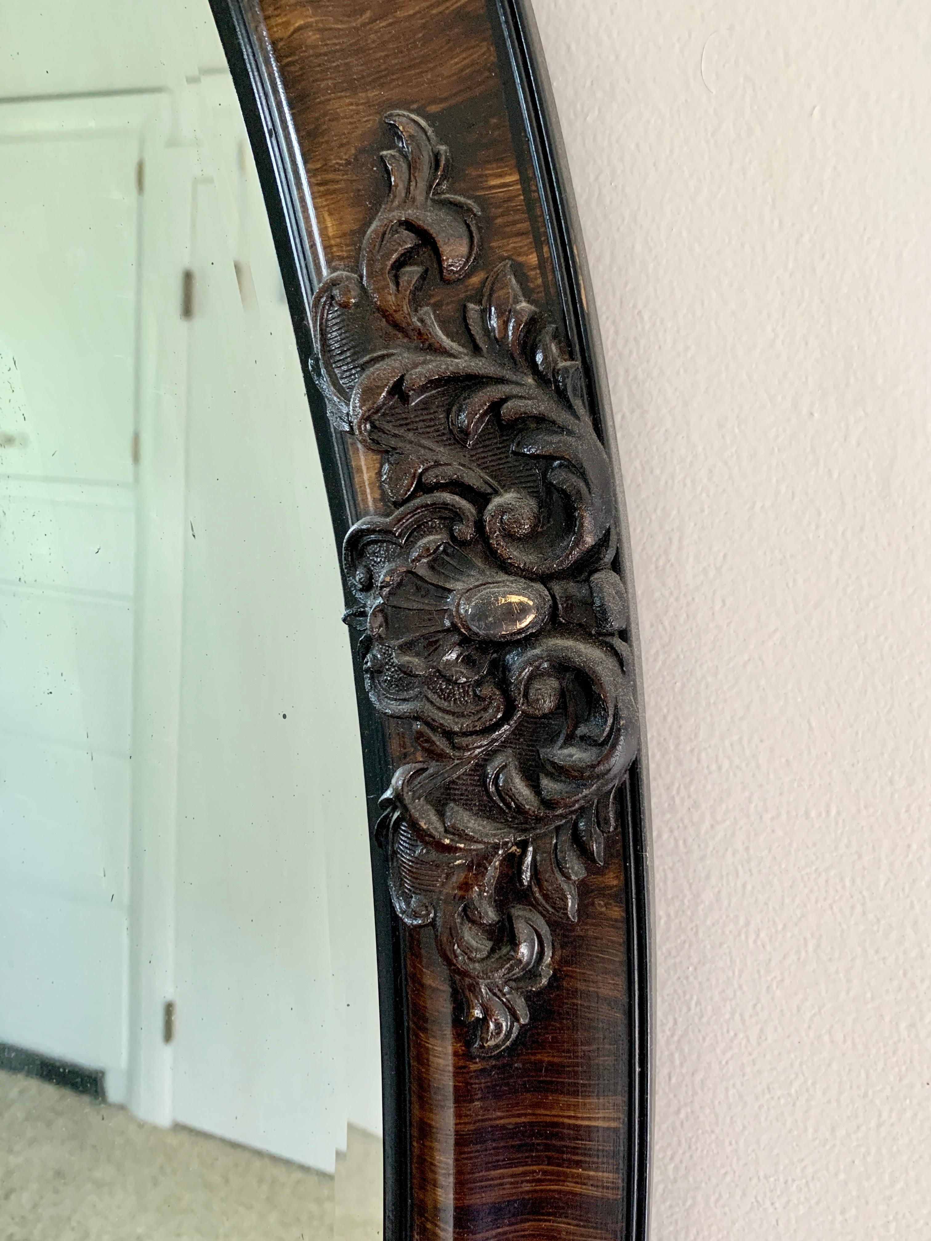 Antique Victorian Tiger Oak Beveled Oval Wall Mirror, Late 19th Century In Good Condition For Sale In Elkhart, IN