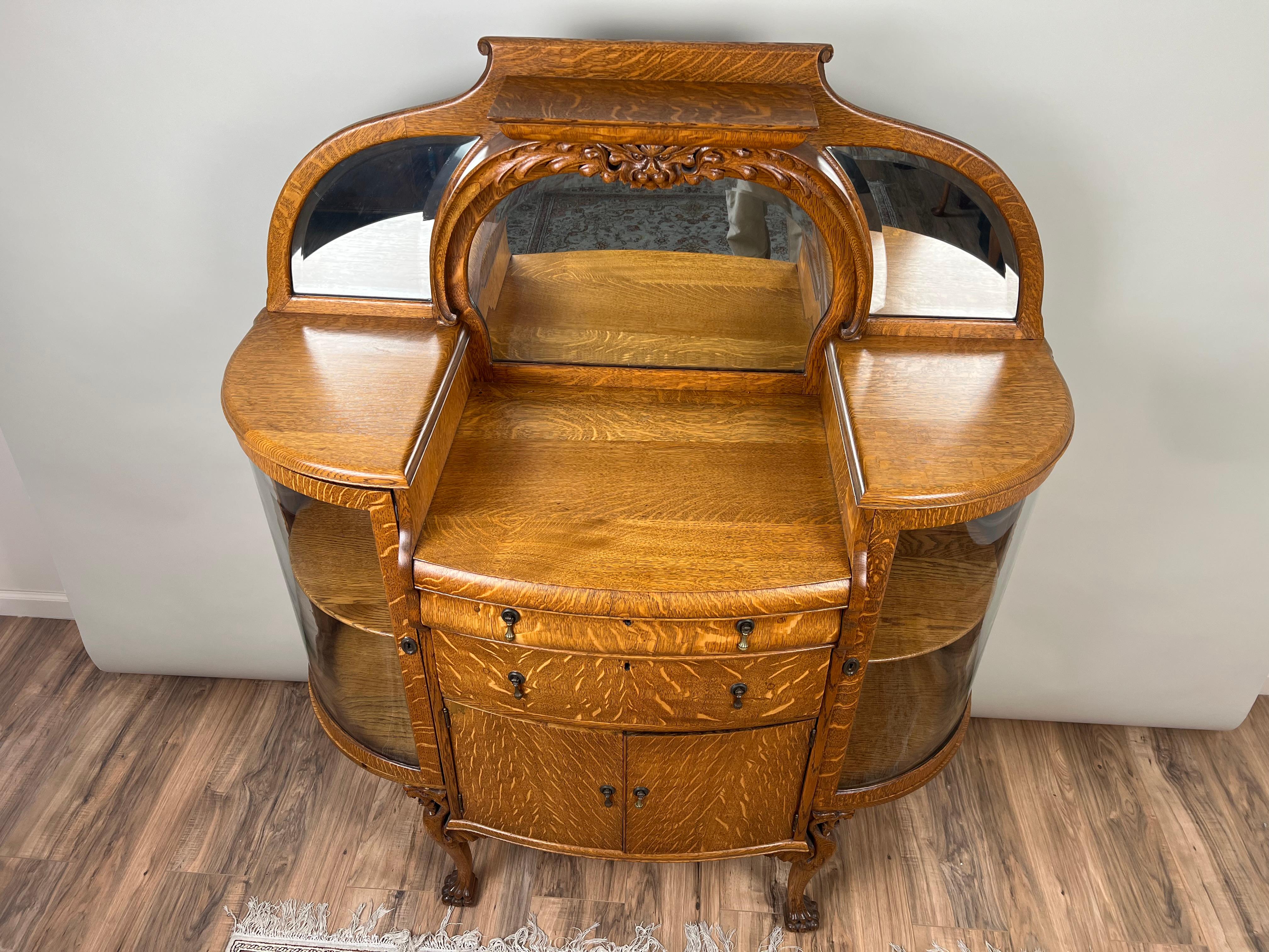 Chêne Antique Victorian Tiger Oak Green Man Buffet Server