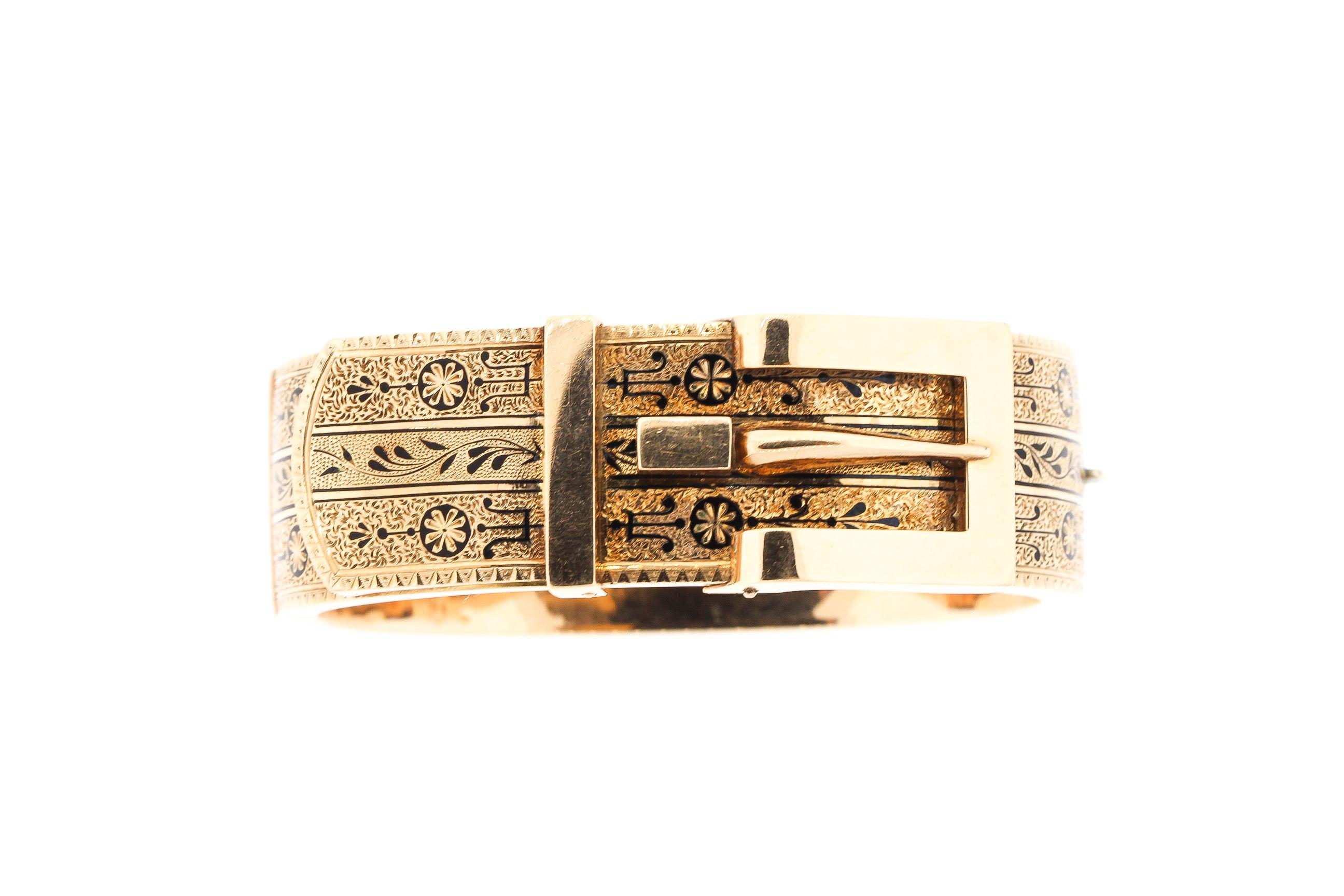 Antique Victorian Tracery Enamel 14 Karat Gold Buckle Bracelet In Good Condition For Sale In New York, NY