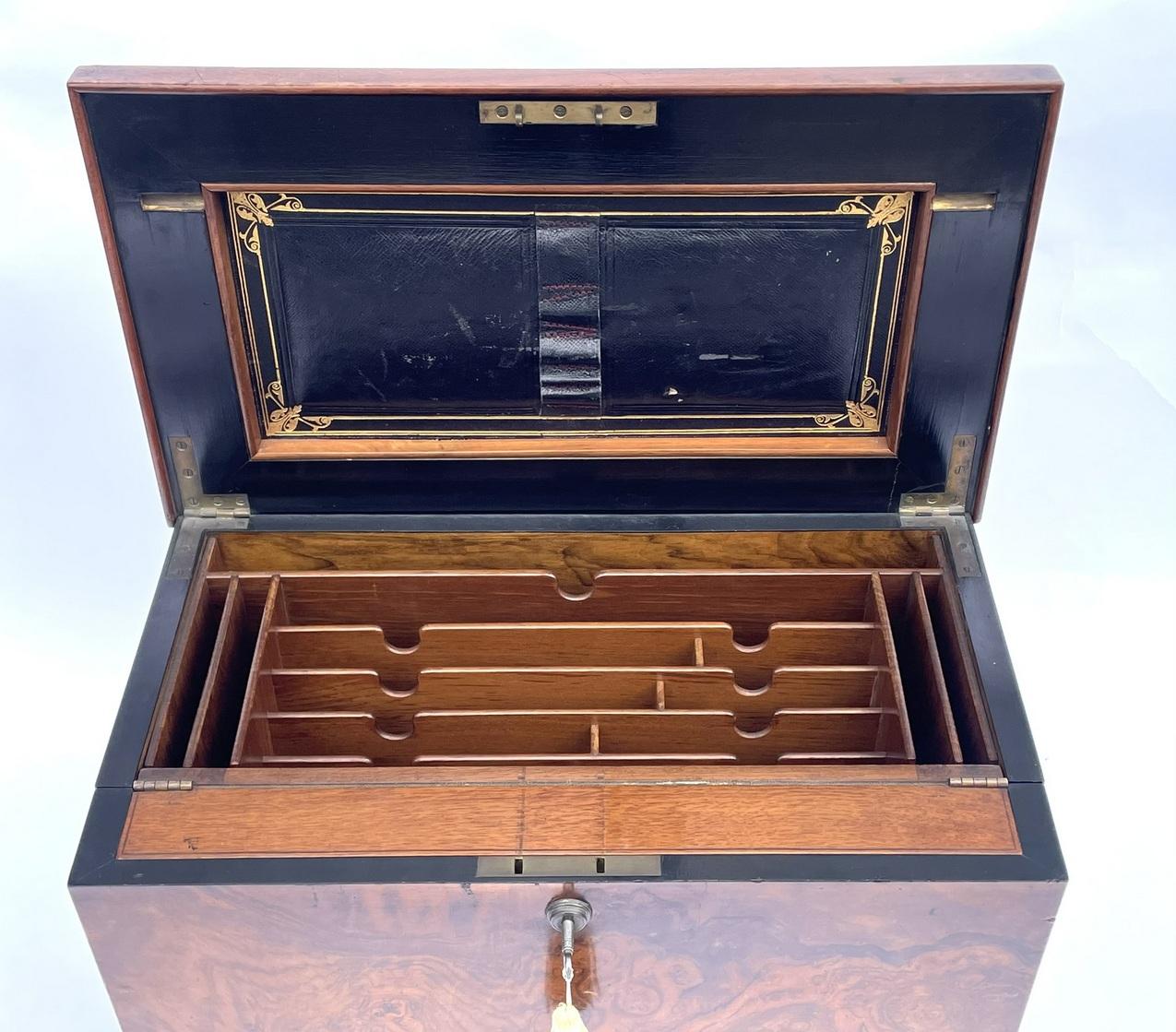 Antique Victorian Traveling Wooden Burl Walnut Writing Slope Stationary Box 19c  In Good Condition In Dublin, Ireland