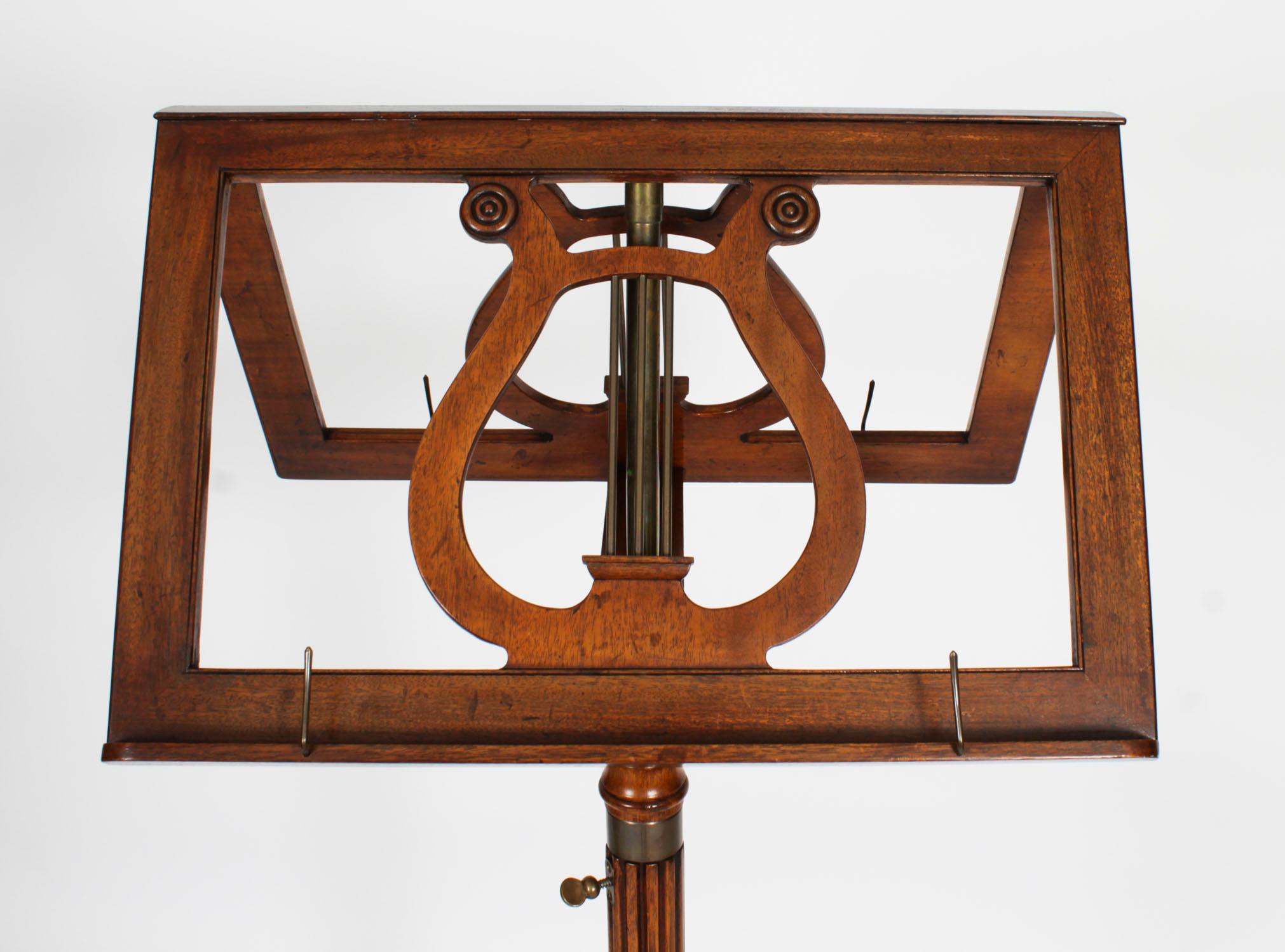 Acajou Antique Victorian Tripod Music Stand 19ème siècle