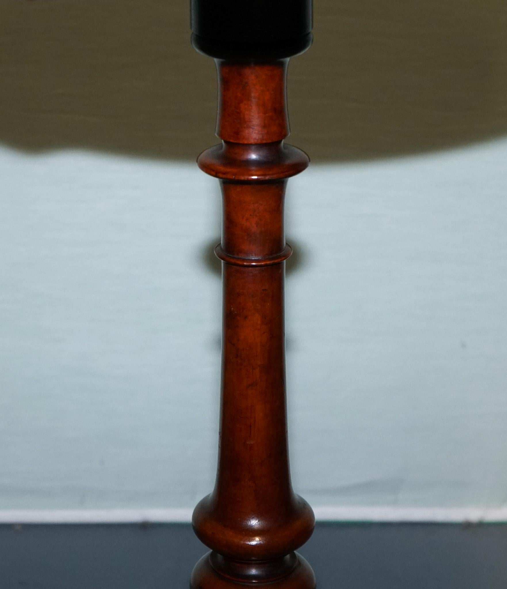 Hardwood ANTIQUE VICTORIAN TRIPOD SiDE TABLE ROUND WINE TABLE WITH CABRIOLE LEGS For Sale