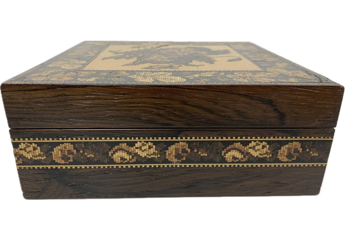 Caja de pañuelos antigua victoriana forrada de Tunbridge Ware Inglés en venta