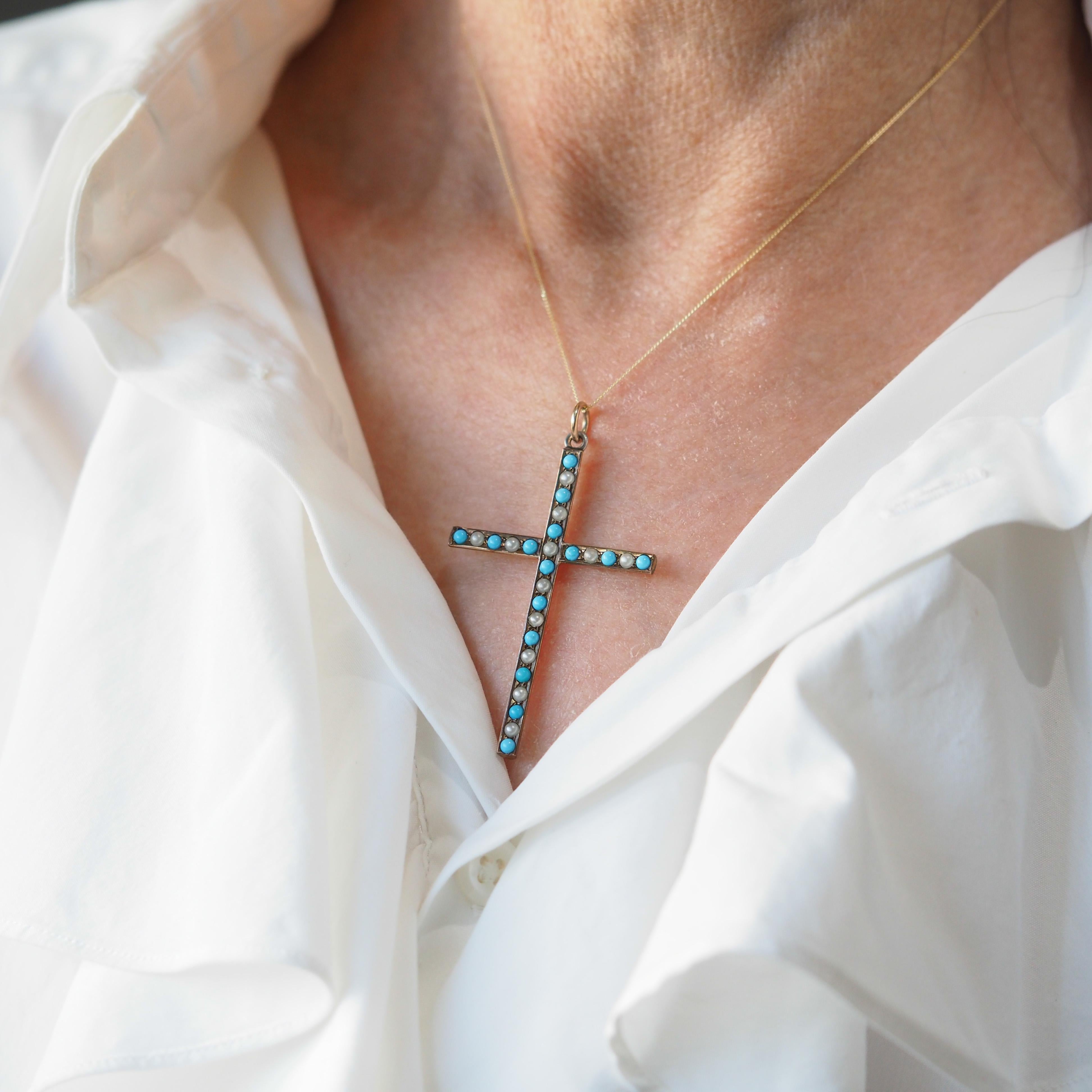 Antica collana vittoriana con ciondolo a forma di croce in turchese e perle in oro 9K - c.1890 in vendita 1