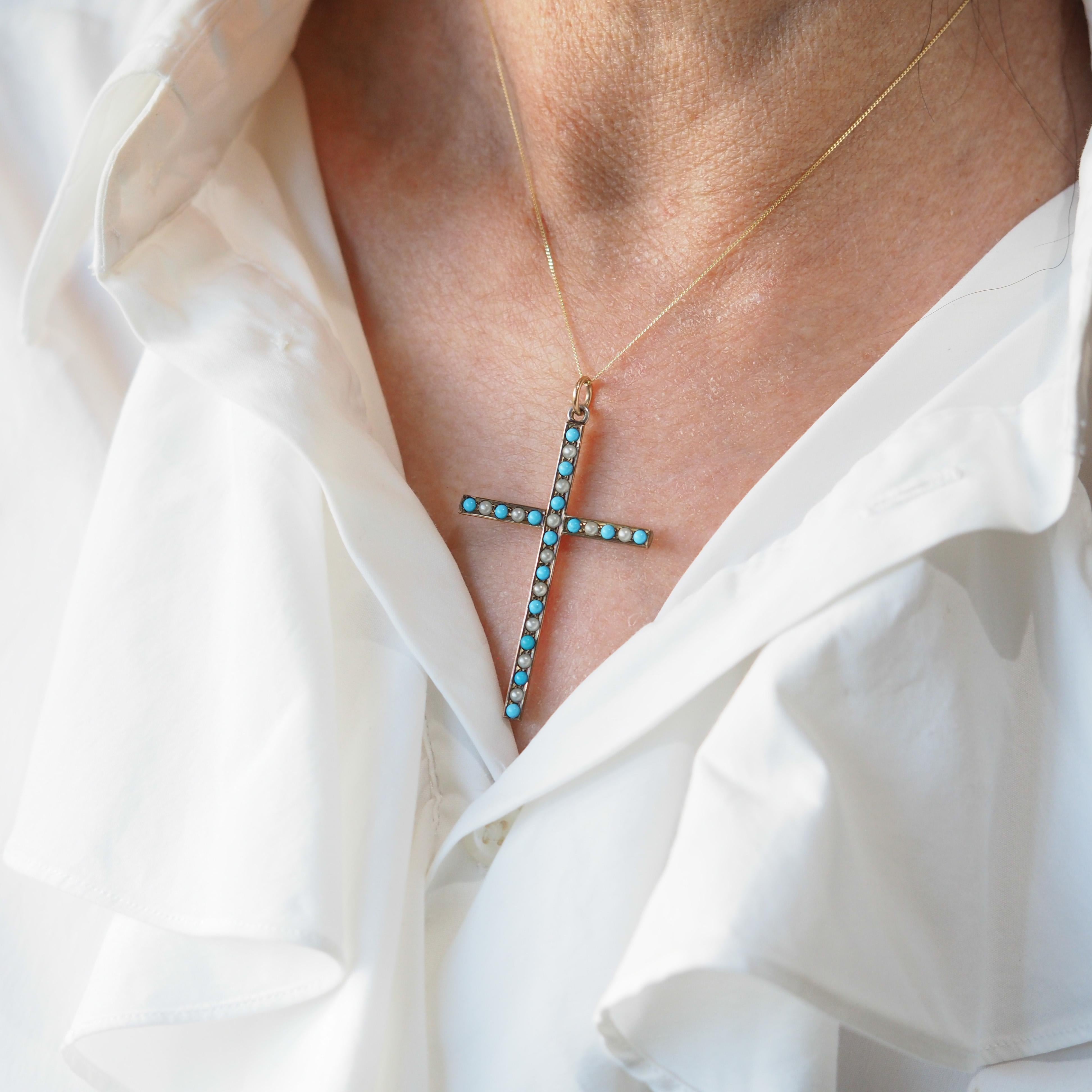 Antica collana vittoriana con ciondolo a forma di croce in turchese e perle in oro 9K - c.1890 in vendita 3