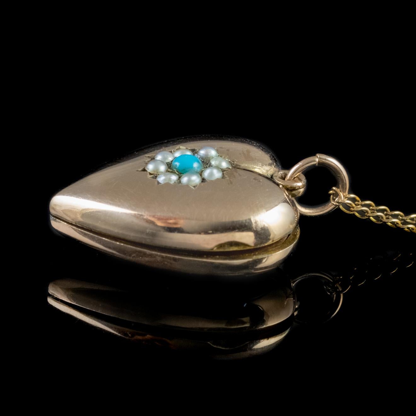 Victorian Turquoise Pearl Heart Locket Necklace 9 Carat Gold Dated 1898 For Sale 3