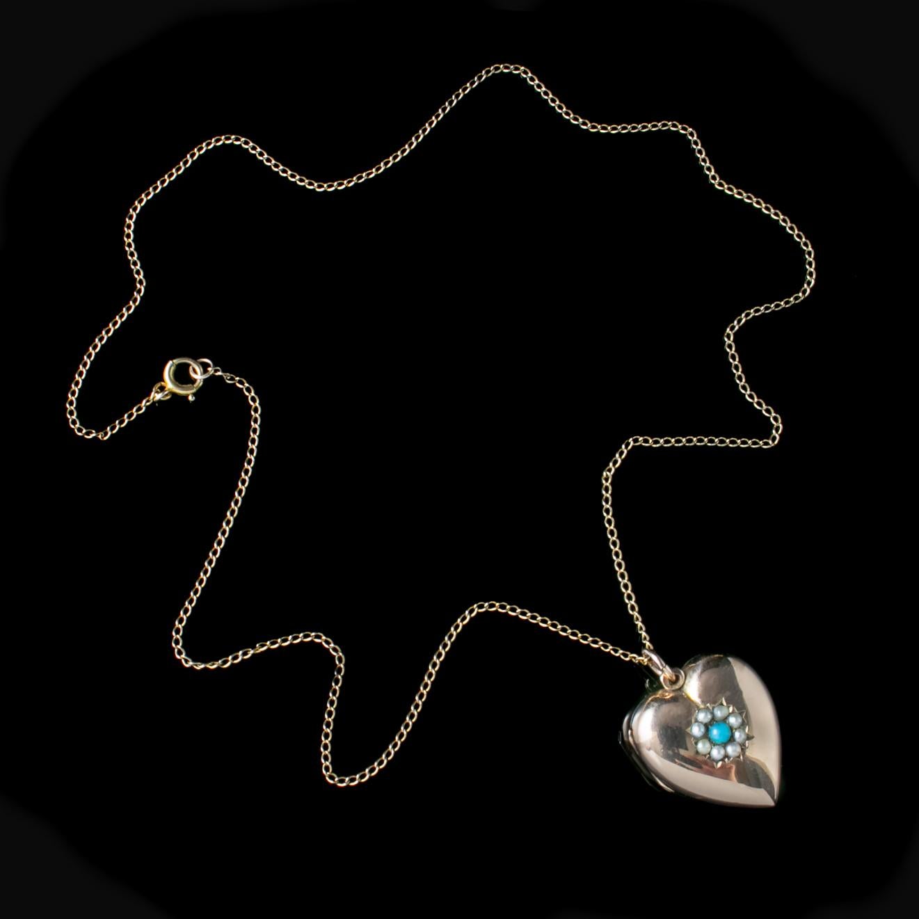 Victorian Turquoise Pearl Heart Locket Necklace 9 Carat Gold Dated 1898 For Sale 4