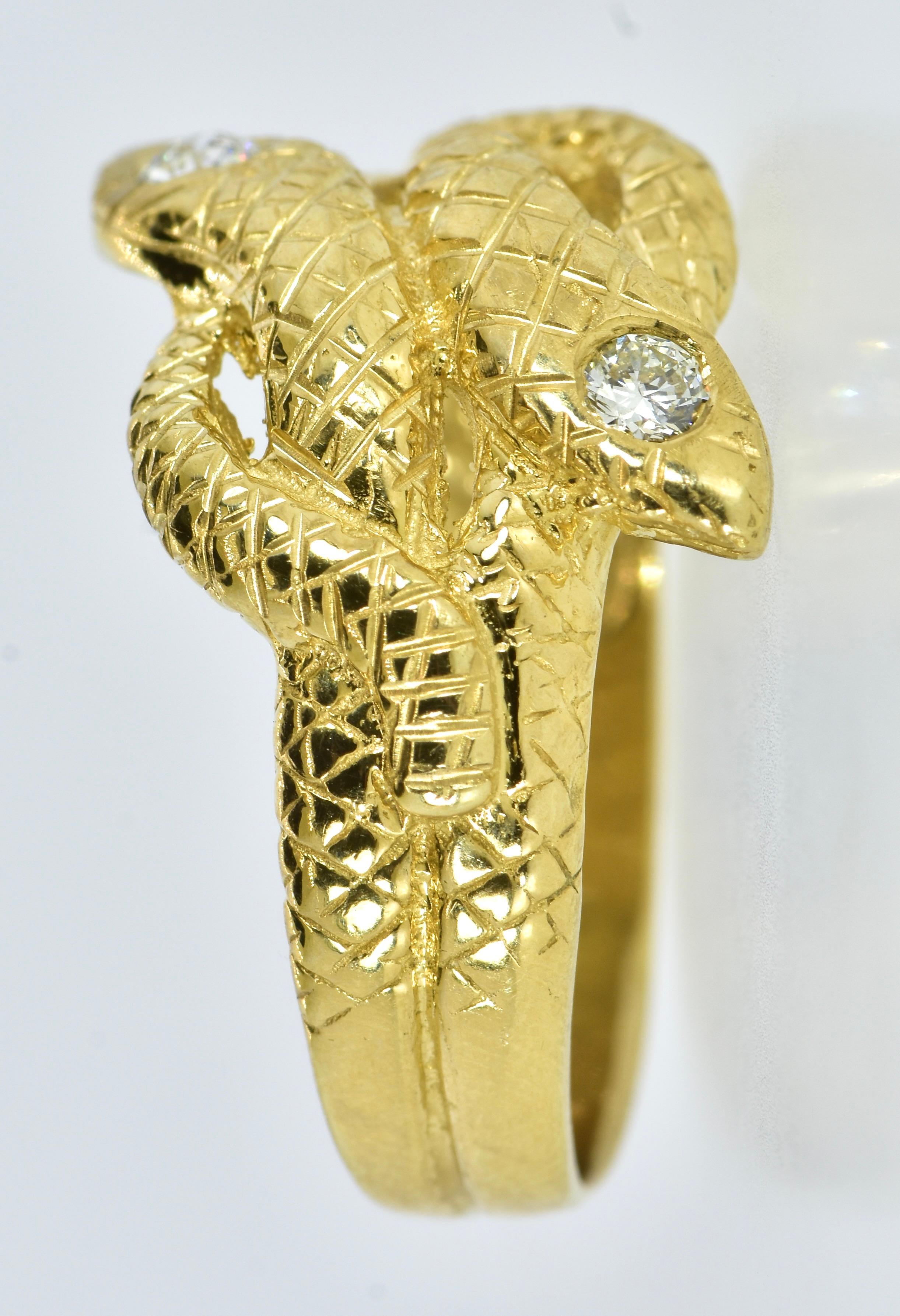 Serpent ancien  Bague symbolisant l'amour éternel en or  Diamants 1880 Unisexe en vente