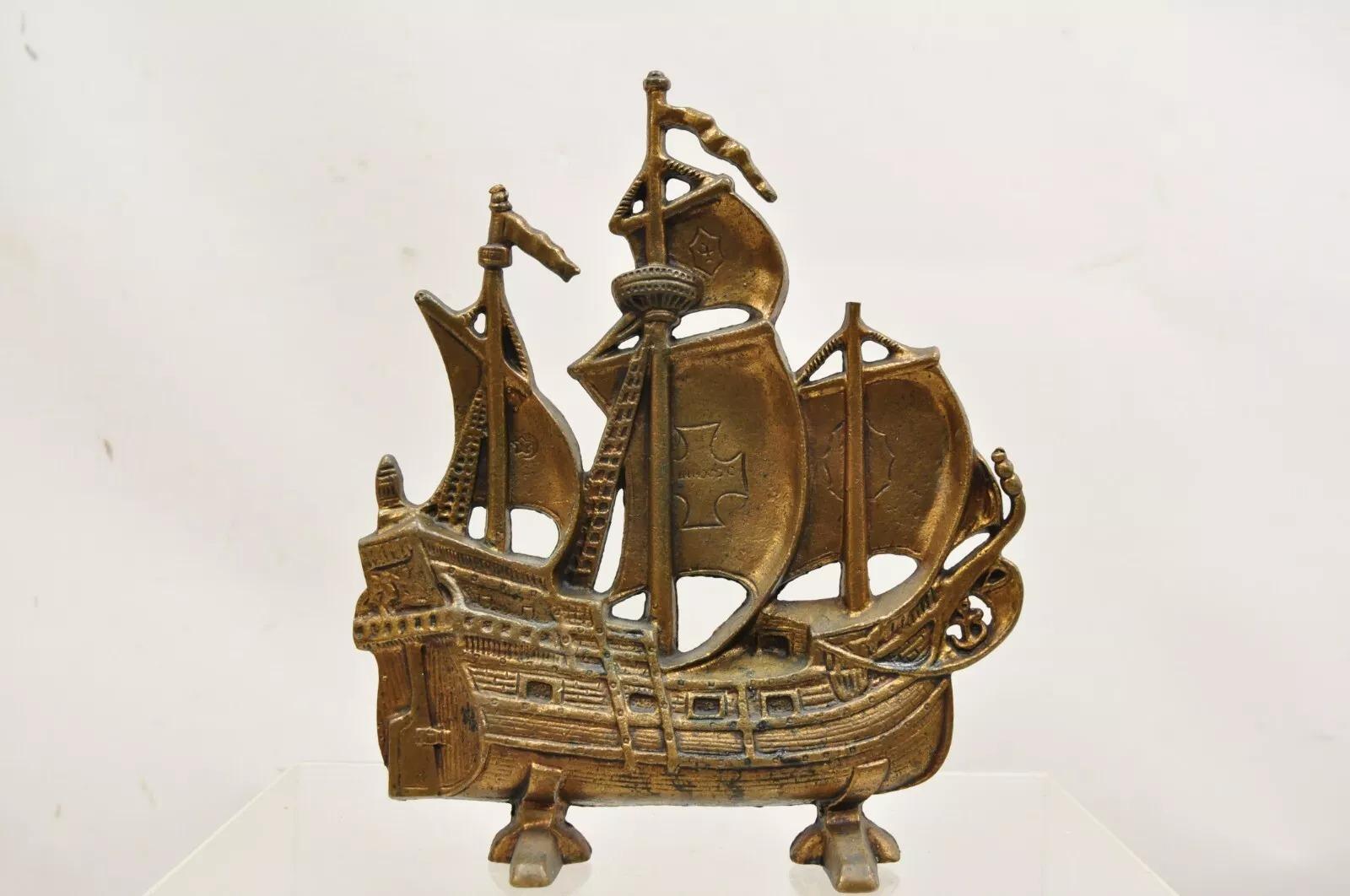 Antiguo Tope de Puerta Victoriano Valcast de Hierro Fundido Figurado de Bronce Barco de Vela en venta 5