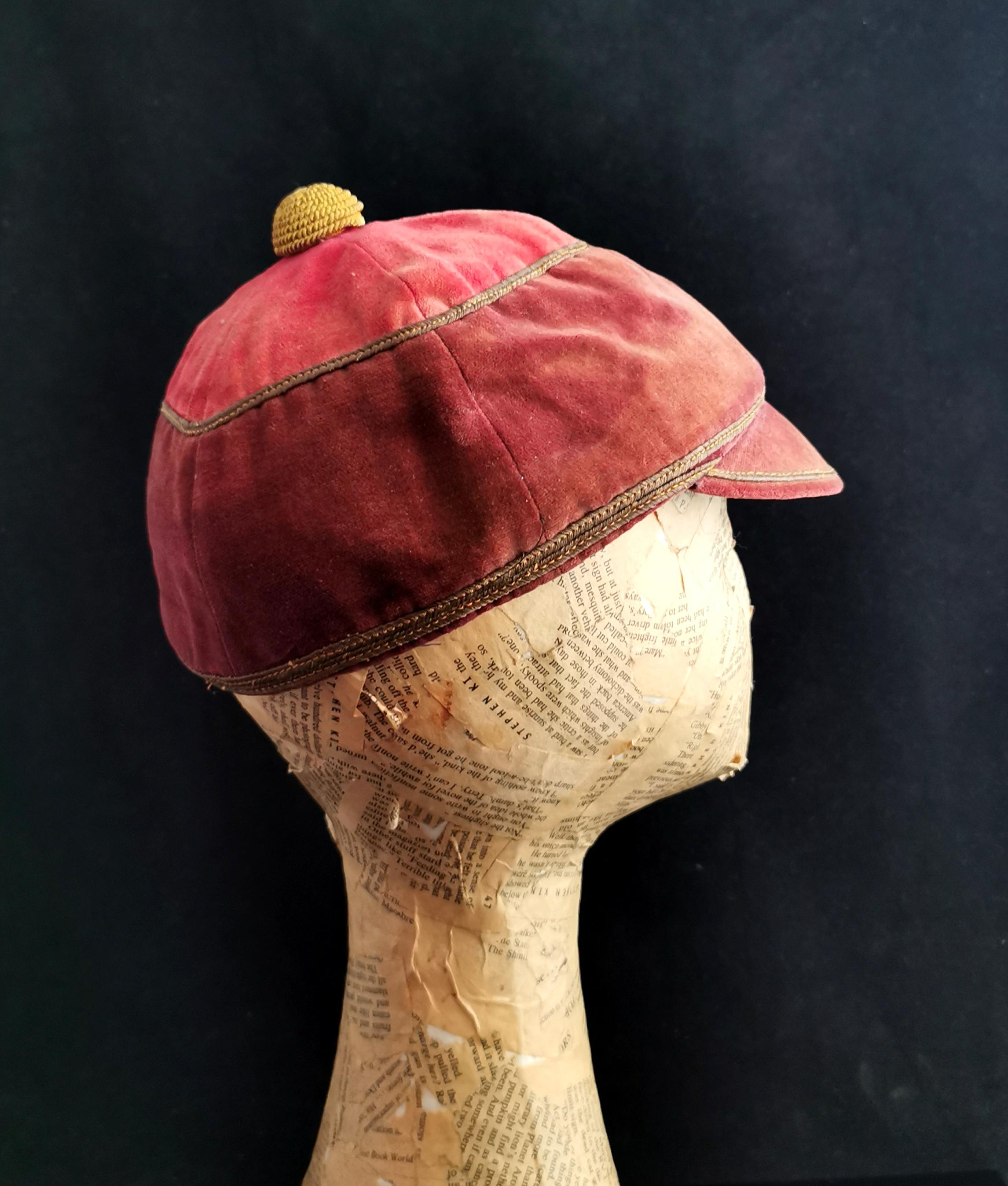 Antike viktorianische Samt-Jockeys-Mütze, Sportmütze  im Zustand „Relativ gut“ in NEWARK, GB
