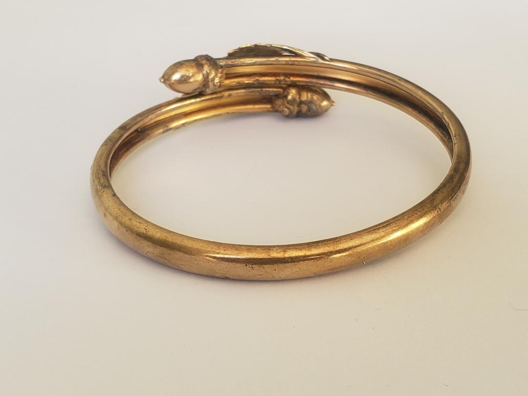acorn bracelet gold